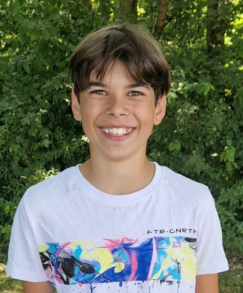 Florian Schnorrenberg (12) ist Schülerkönig. Im Jungschützenverein „Garde Husaren“ ist er jetzt seit zwei Jahren. Vorher ist er aber schon bei seinem Onkel in der Marine mitgegangen. Er findet es toll, mit Freunden aktiv zu sein.