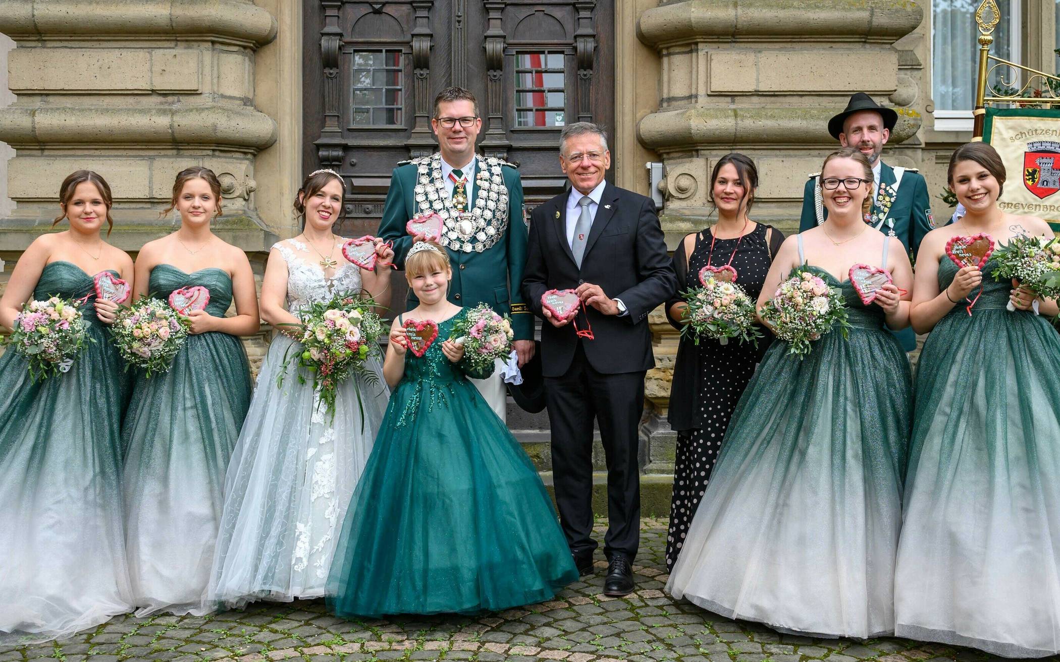 Landrat Hans-Jürgen Petrauschke begrüßte Schützenkönig Daniel