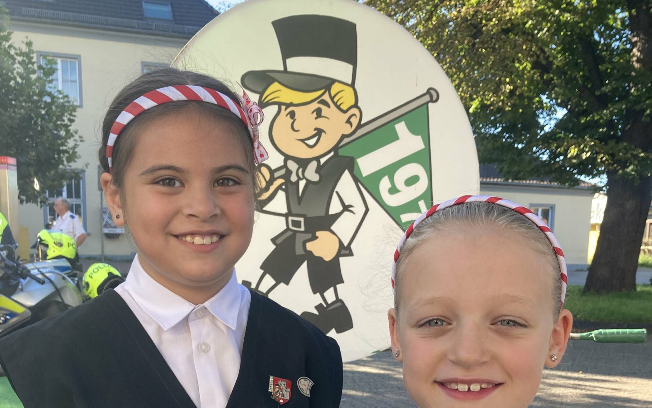 Alexandra und Hailee sind die ersten „Edel-Mädel“ des Grevenbroicher BSV.