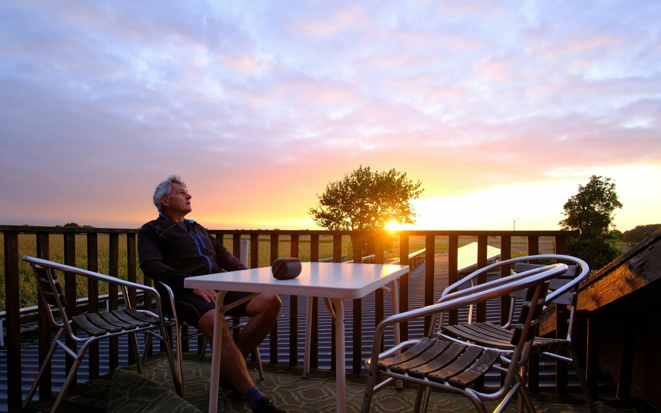  ...relaxen nach getaner Arbeit an der Weser in Stolzenau. 