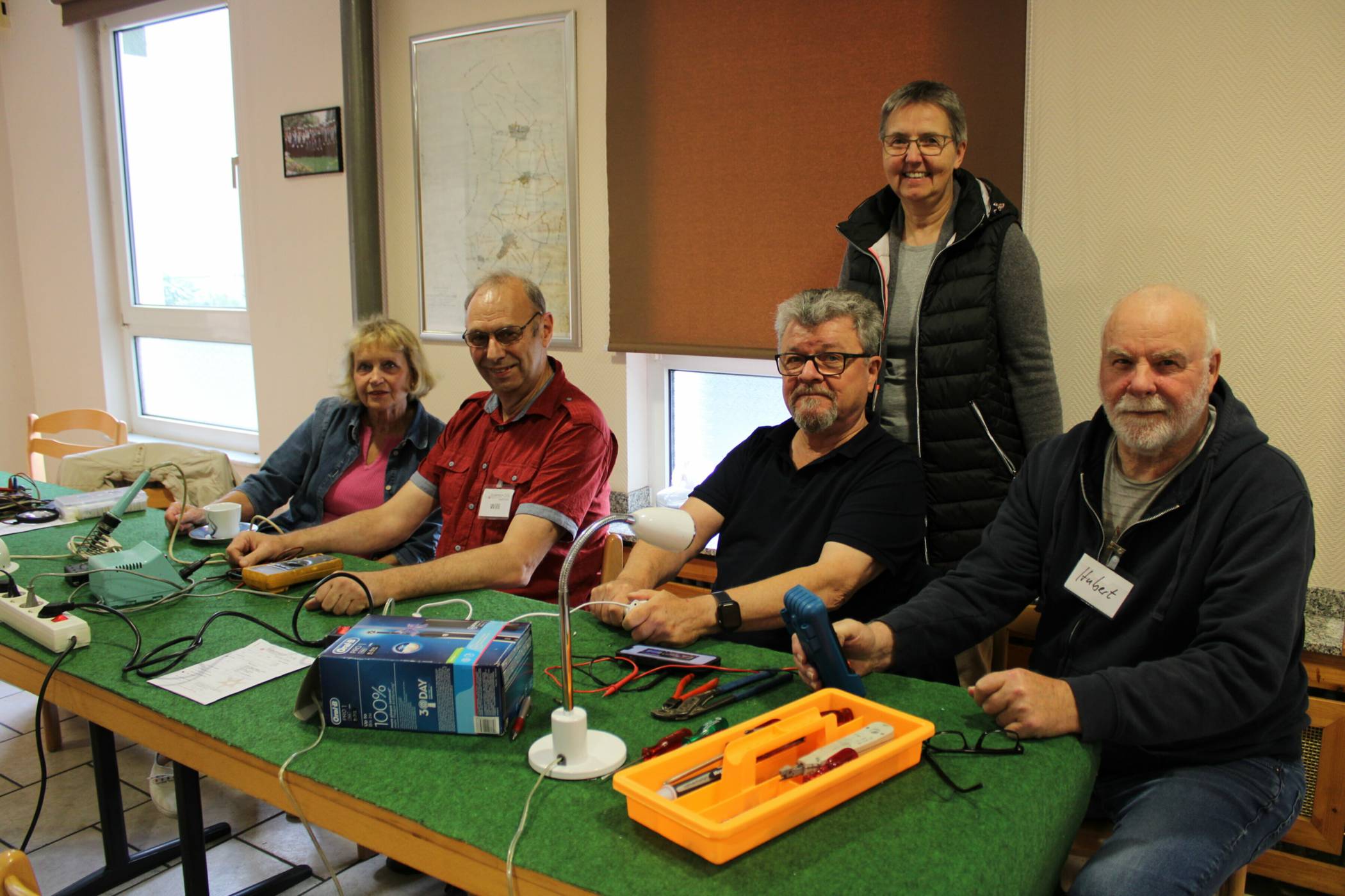 Von links: Vera Evans, Willi Schroeder, Henning Peter, Bettina Kasche und Hubert Blaum.