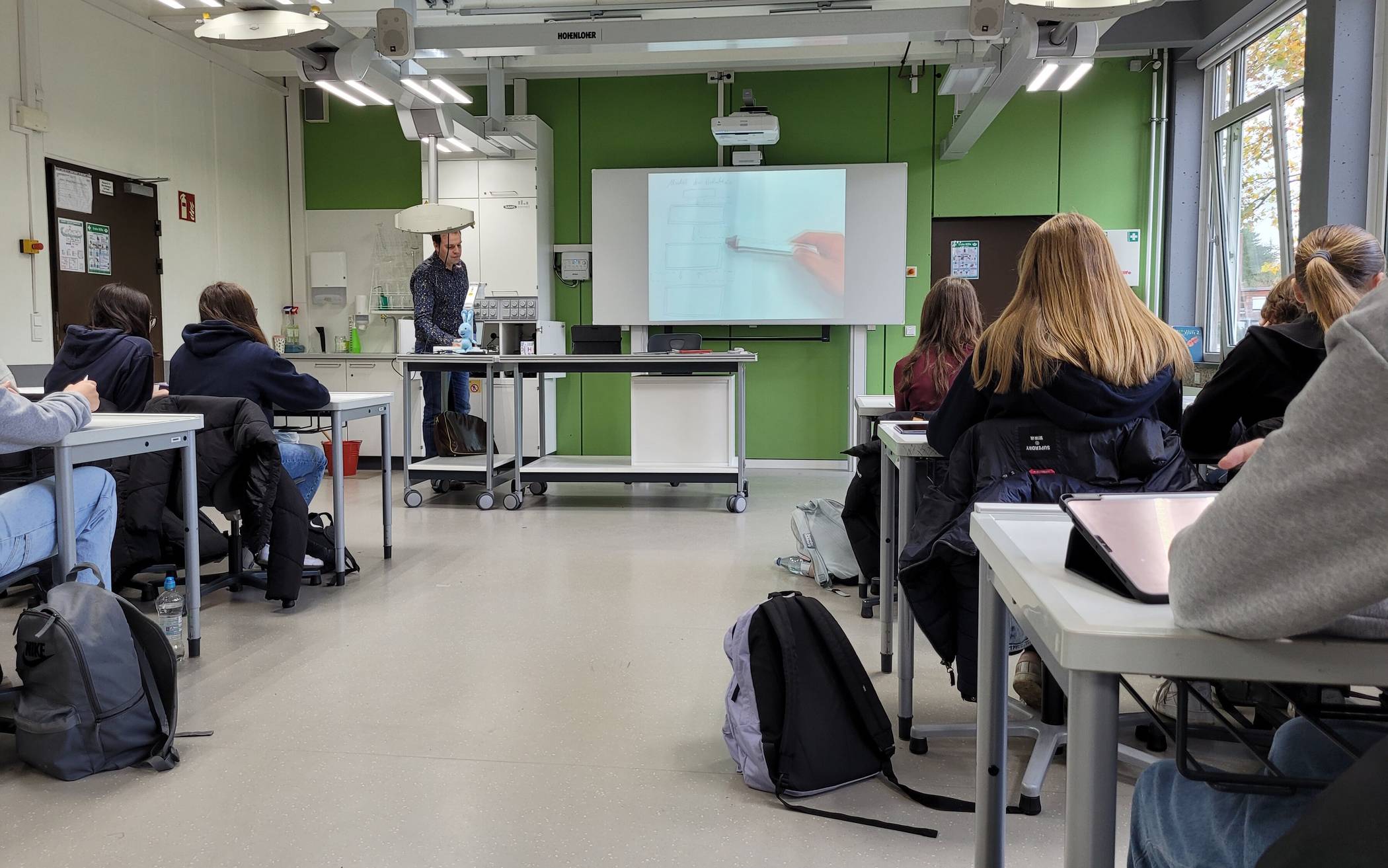 Schüler des Silverberg-Gymnasiums präsentierten Bürgermeister Sascha