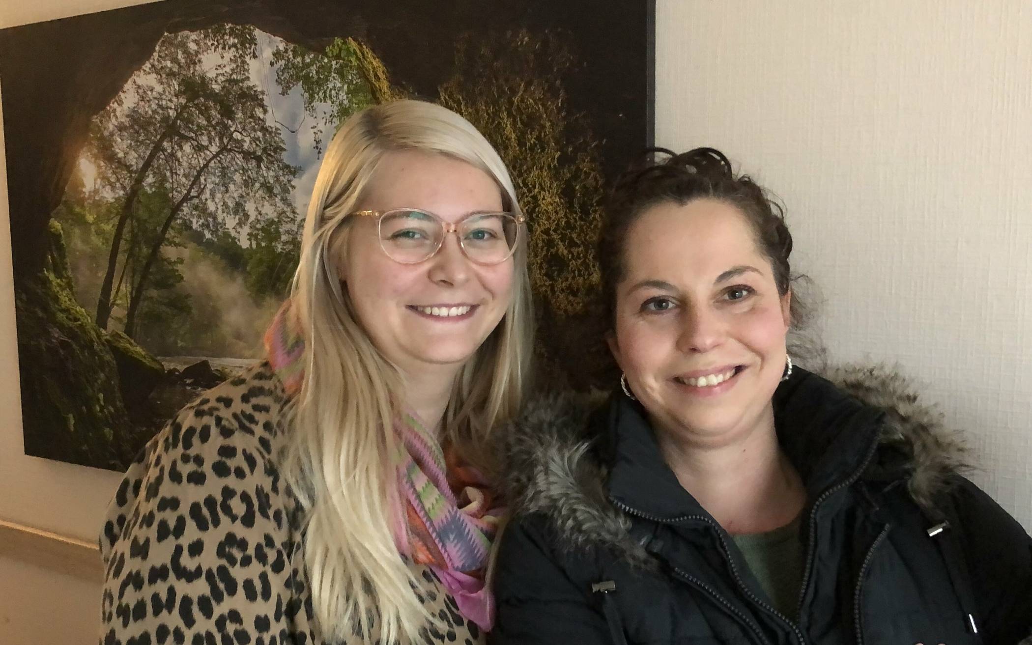 Uta Bauer-Kernchen und Bianca Frohnert haben das Bürgerbegehren, das von einer größeren Gruppe von Bürgern in den vergangenen 14 Tagen in vielen Stunden erarbeitet wurde, unterzeichnet. Der dritte Mann war beim Treffen mit der Erft-Kurier-Redaktion aus beruflichen Gründen verhindert. 