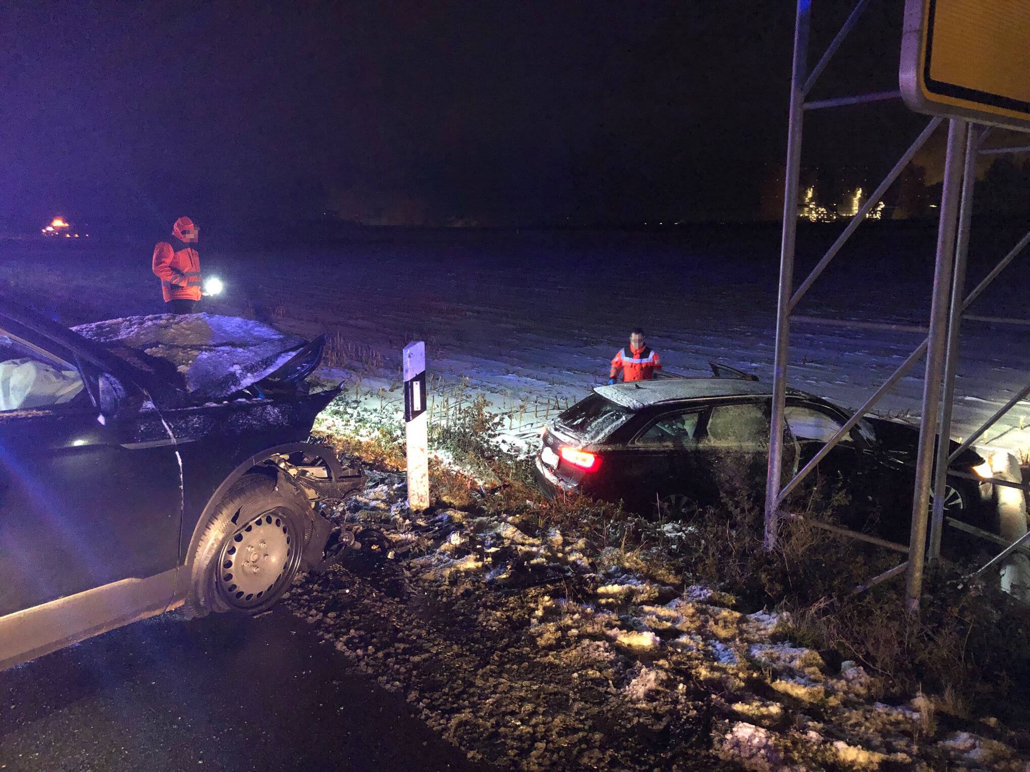 Vollsperrung wegen Unfall auf der B59