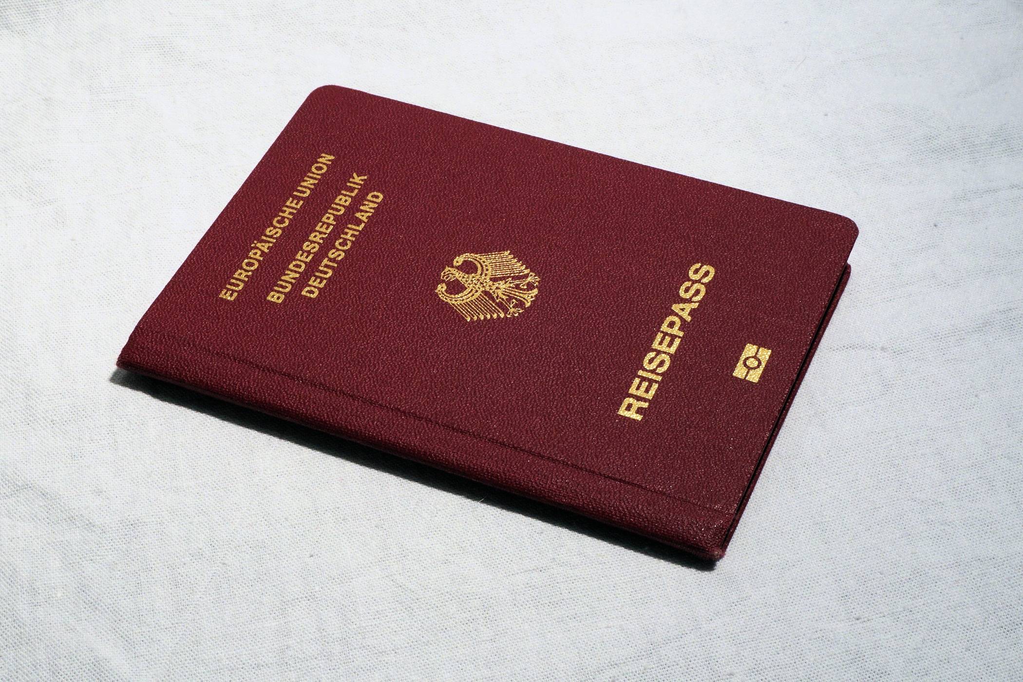Info der Stadt Jüchen: Kinderreisepass wurde abgeschafft​