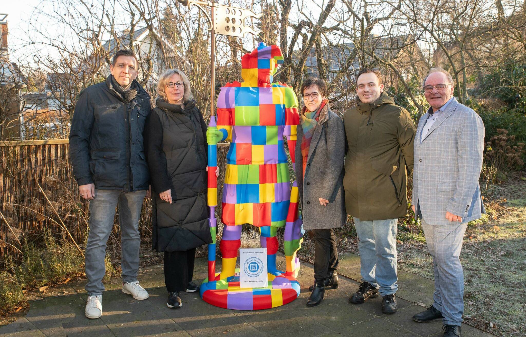 Thomas Schmitt (Leiter Stadtmarketing und Tourismus bei der Stadtmarketing- und Wirtschaftsförderungsgesellschaft Dormagen), Marion Tiefenbacher-Kalus (Vorsitzende des Verkehrsvereins der Stadt Neuss), Tourismusförderin Steffi Lorbeer von der Wirtschaftsförderung des Rhein-Kreises, Jan Lukas Waibel (Inhaber „3D Print Novesia“) und Robert Abts als Leiter des Amtes für Wirtschaftsförderung des Rhein-Kreises.