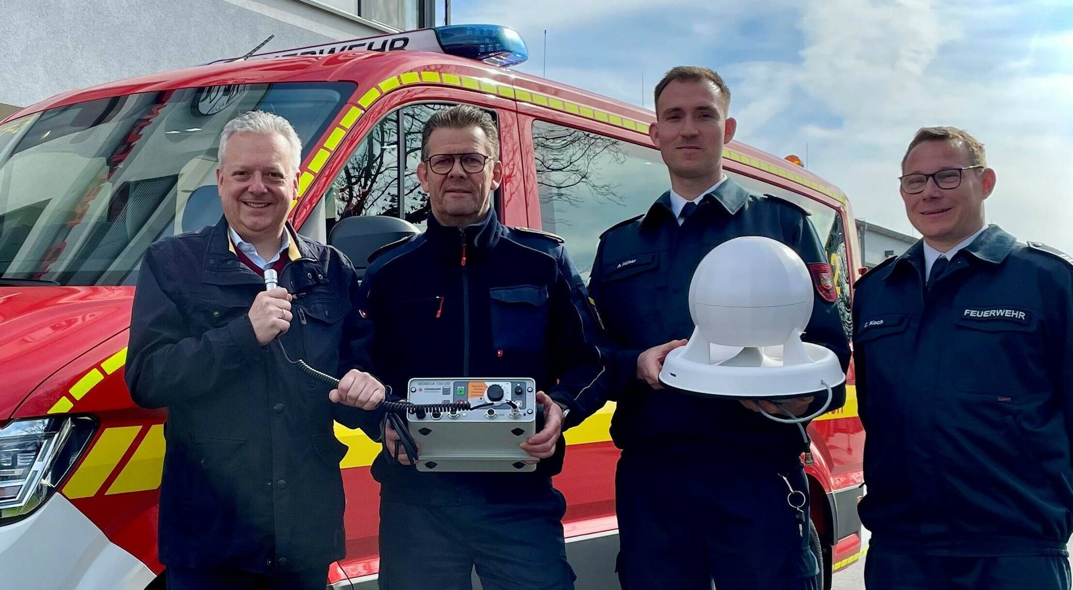  Von links: Ordnungsdezernent Arno Jansen, Feuerwehr-Chef Udo Lennartz, Hauptbrandmeister Andreas Hülser und Brandamtmann Christian Koch. 