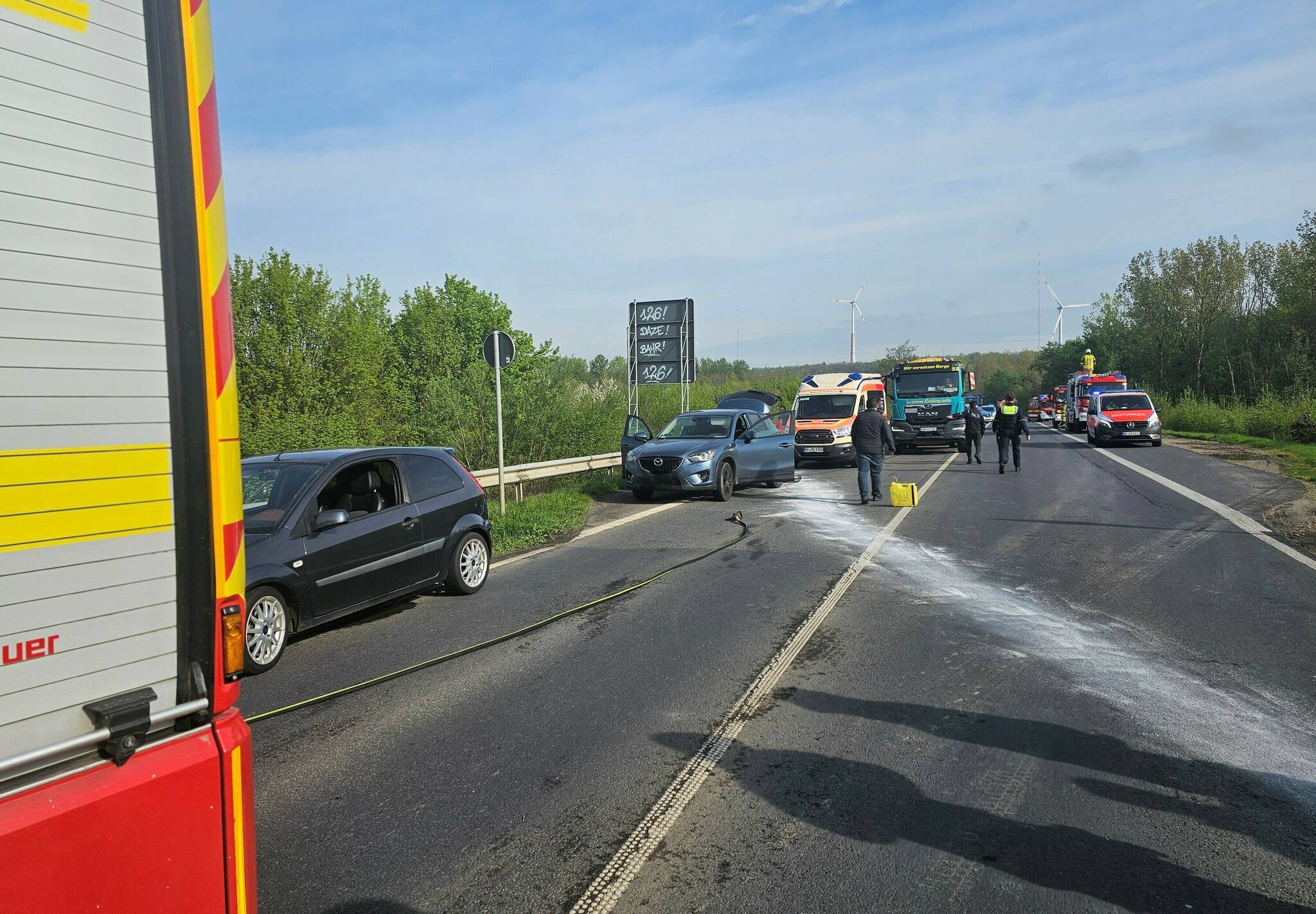  Zwei Verletzte bei Verkehrsunfall auf L116. 