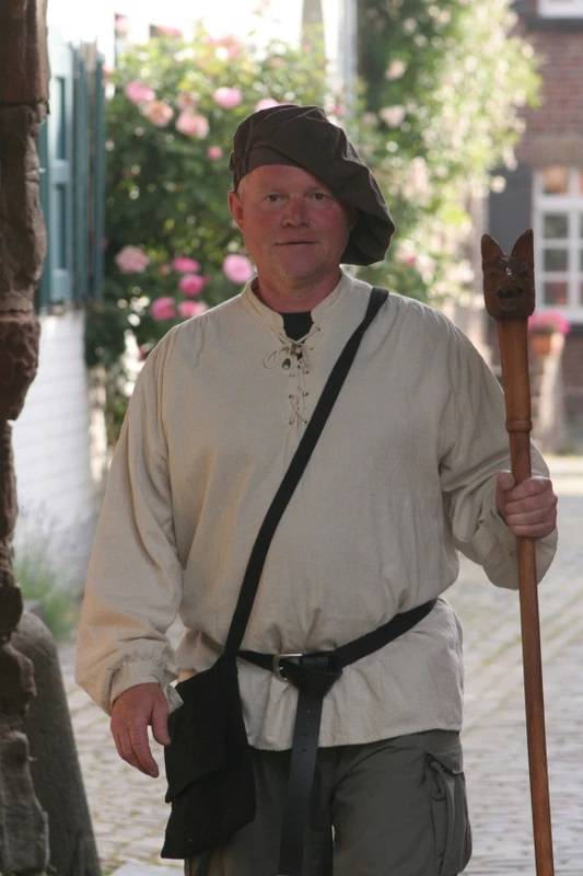 Gästeführer Bernd Küppers. 