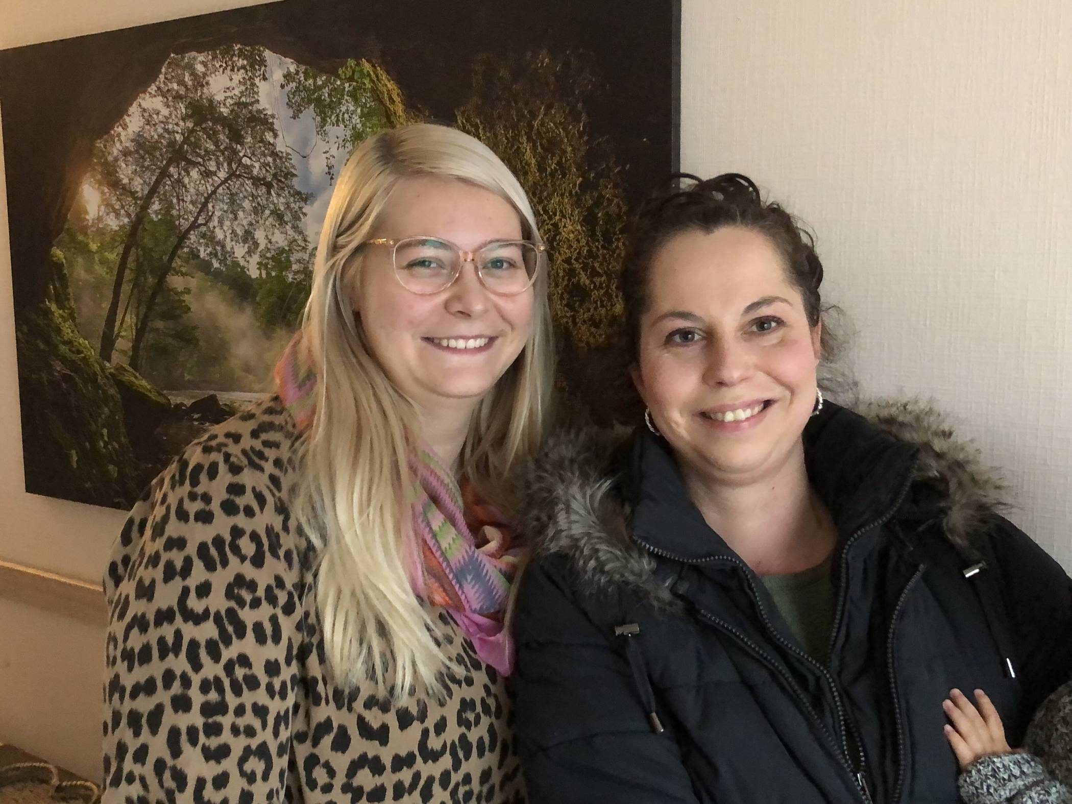 Uta Bauer-Kernchen und Bianca Frohnert von den „Grevenbroicher gegen Ghettos“.