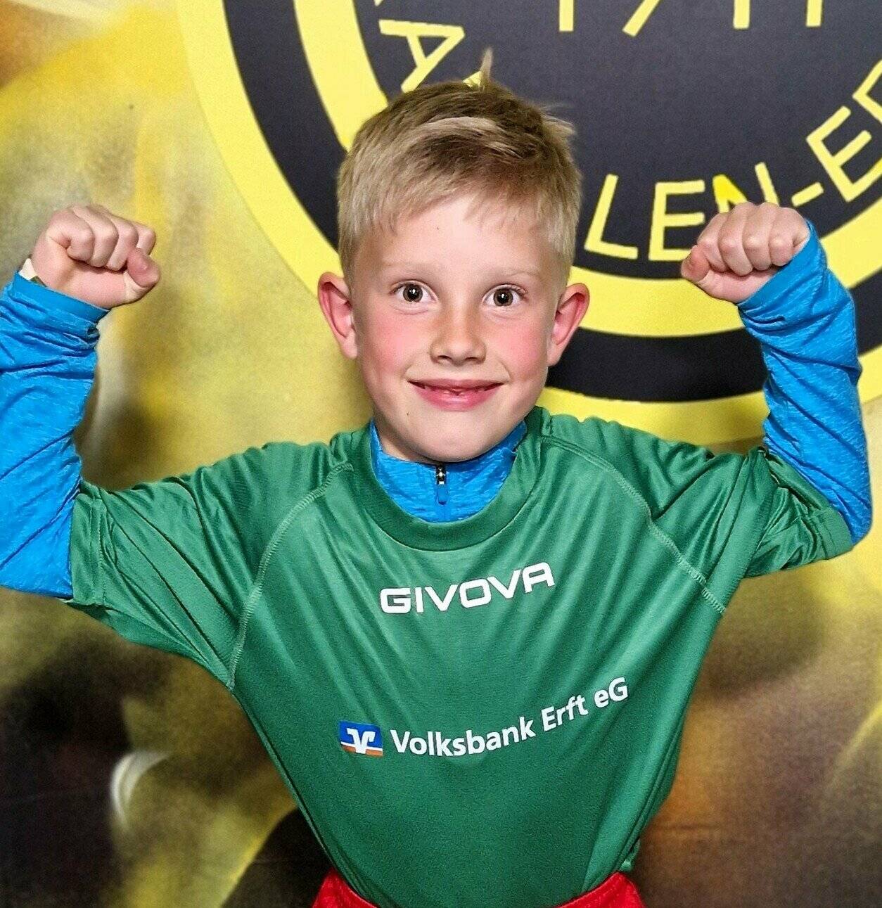 Jascha (6) will Fußballprofi werden. Er ist SC- und FC-Fan.