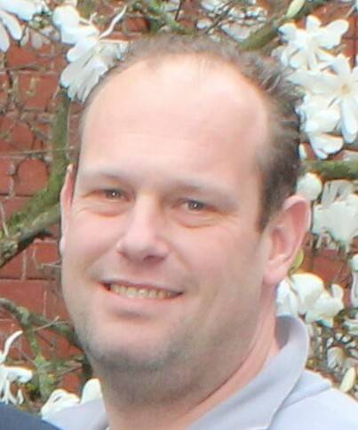  Sponsor.Stefan Schneider. 