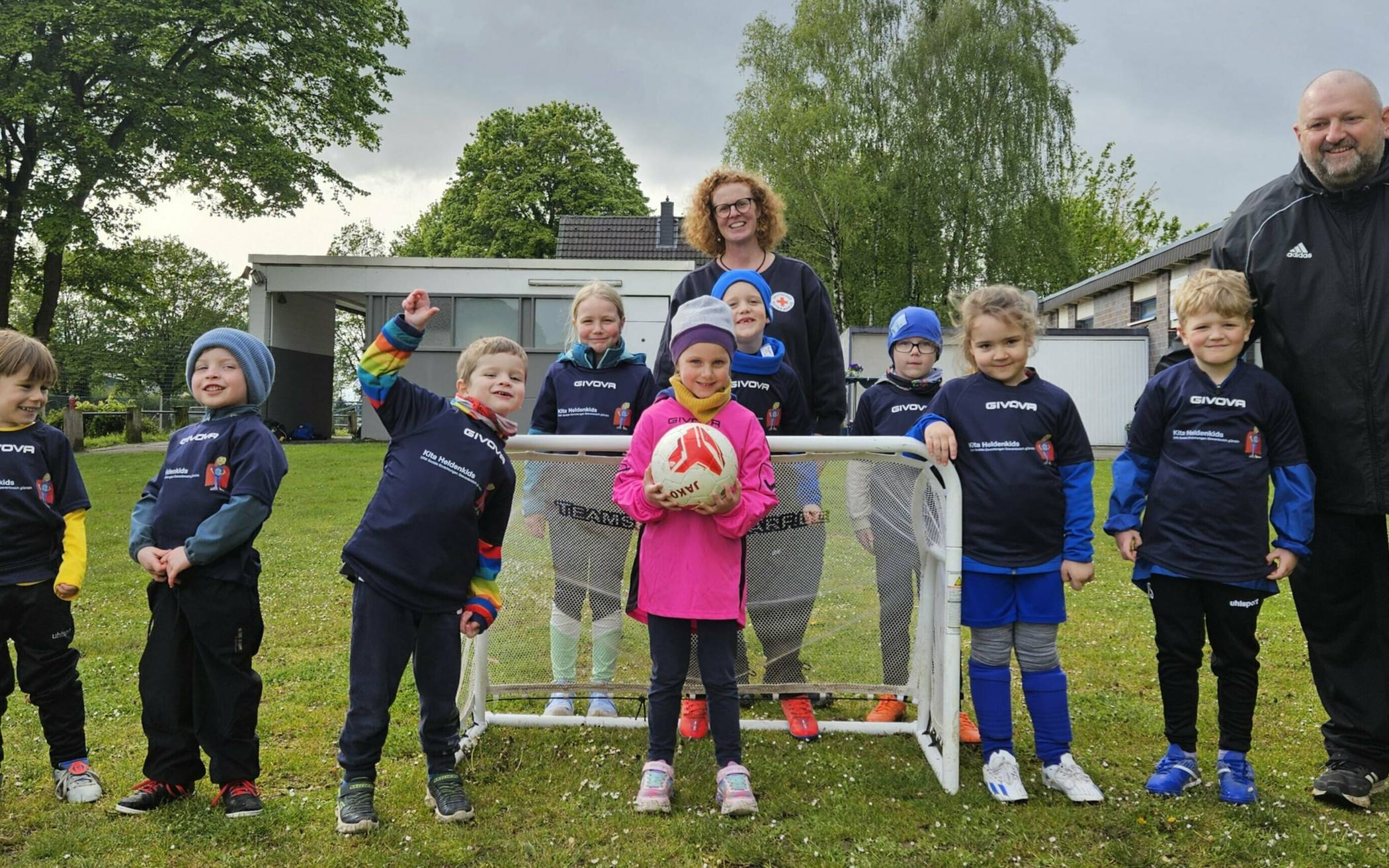 In dieser Bambini-Mannschaft kicken kleine Fußballer