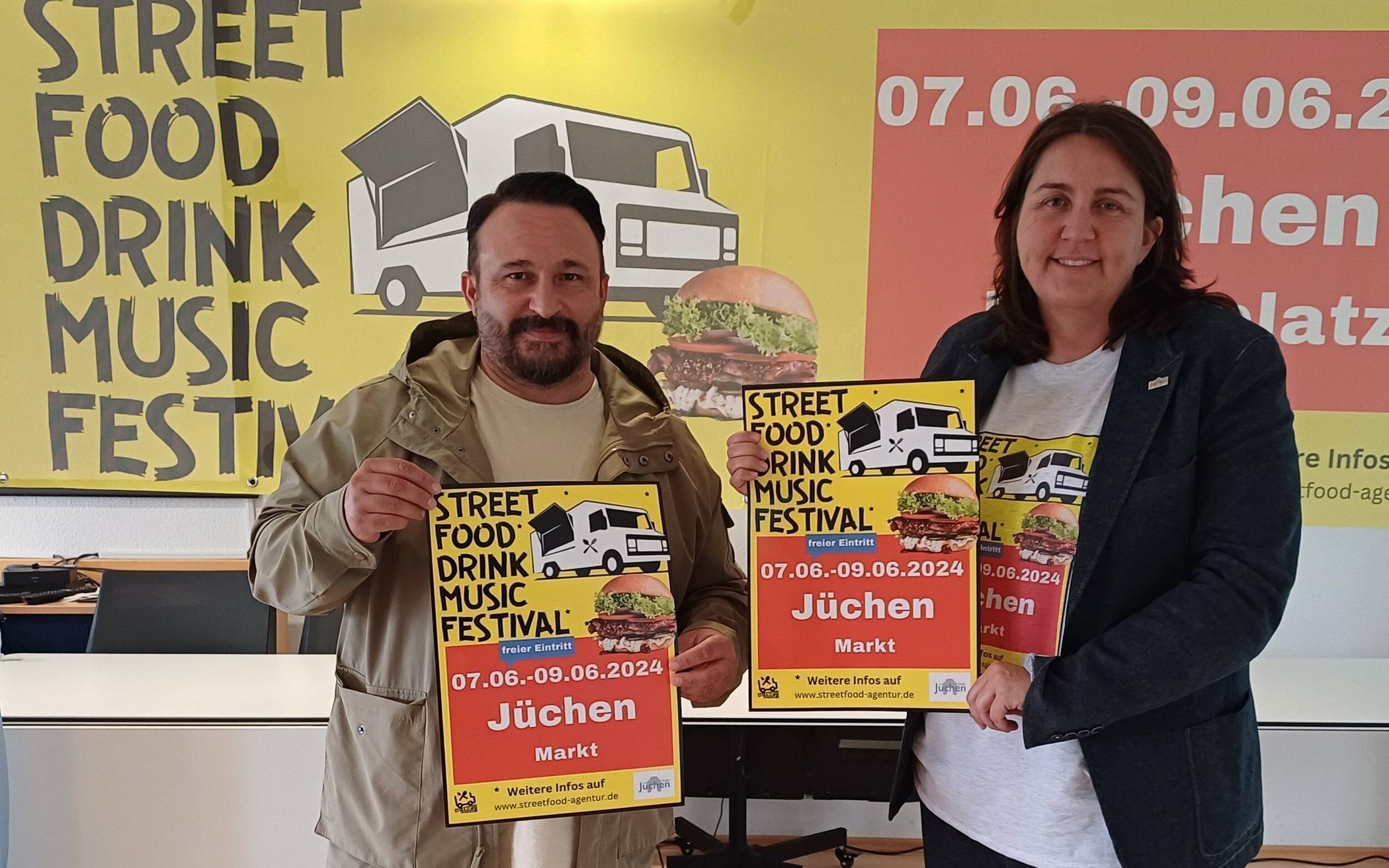  Engin Ulupinar, Geschäftsführer der „Streetfood Agentur“, und Carolin Voigt, Wirtschaftsförderin der Stadt Jüchen, möchten mit dem „Street Food Drink Music Festival“ mehr Leben in die Stadt bringen.	 