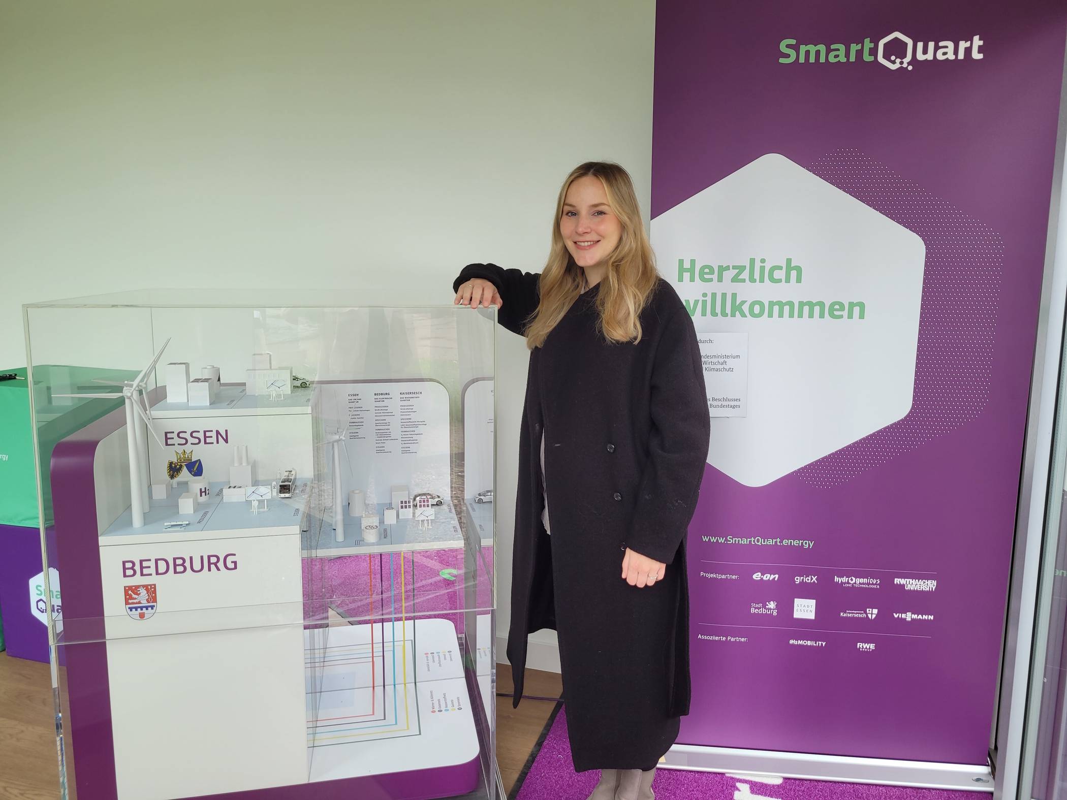  Leonie Pier ist Ressourcenschutzmanagerin bei der Stadt Bedburg und verantwortlich für den Showroom. 