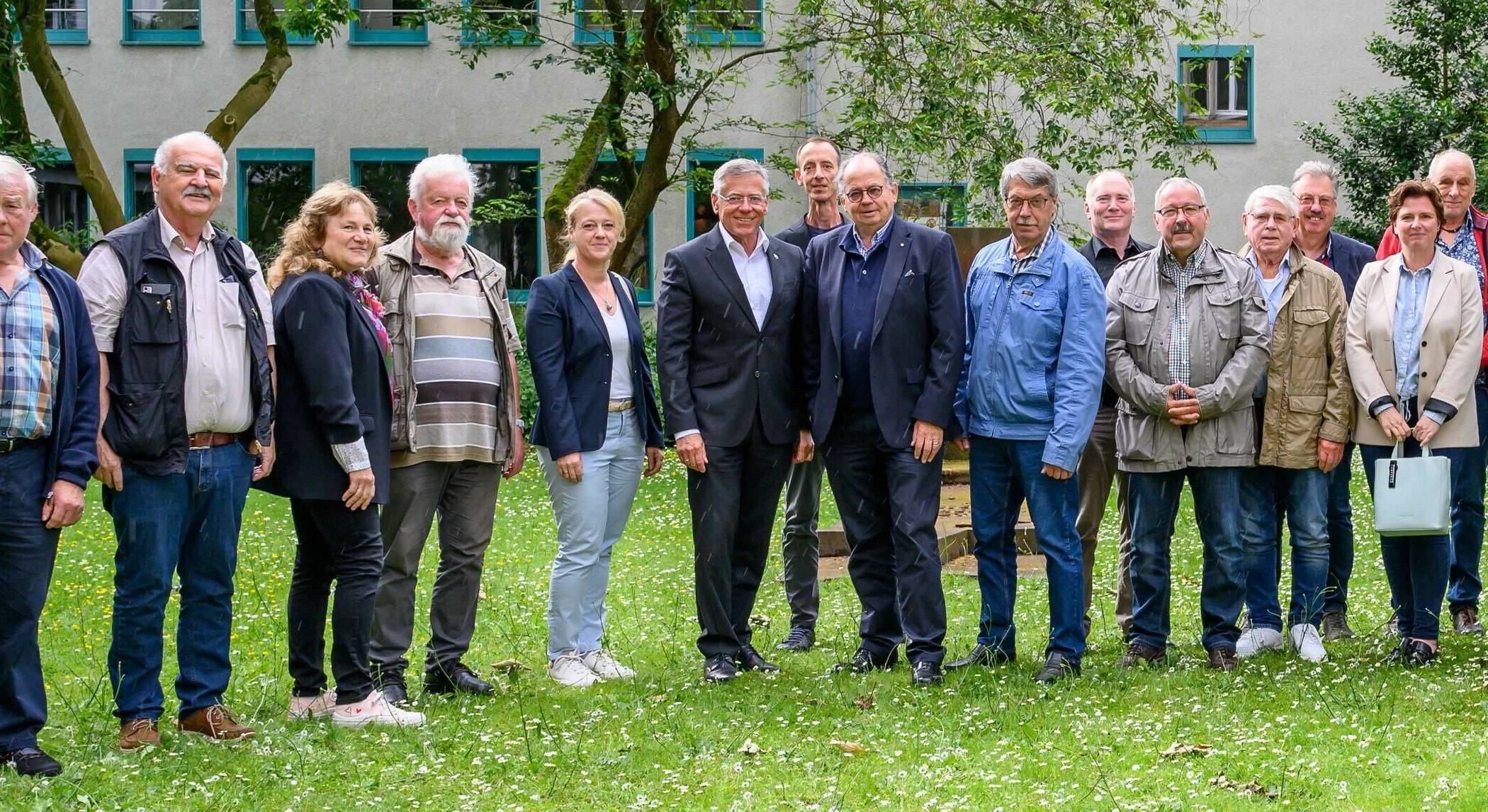 Landrat Hans-Jürgen Petrauschke und Johannes Nordmann,