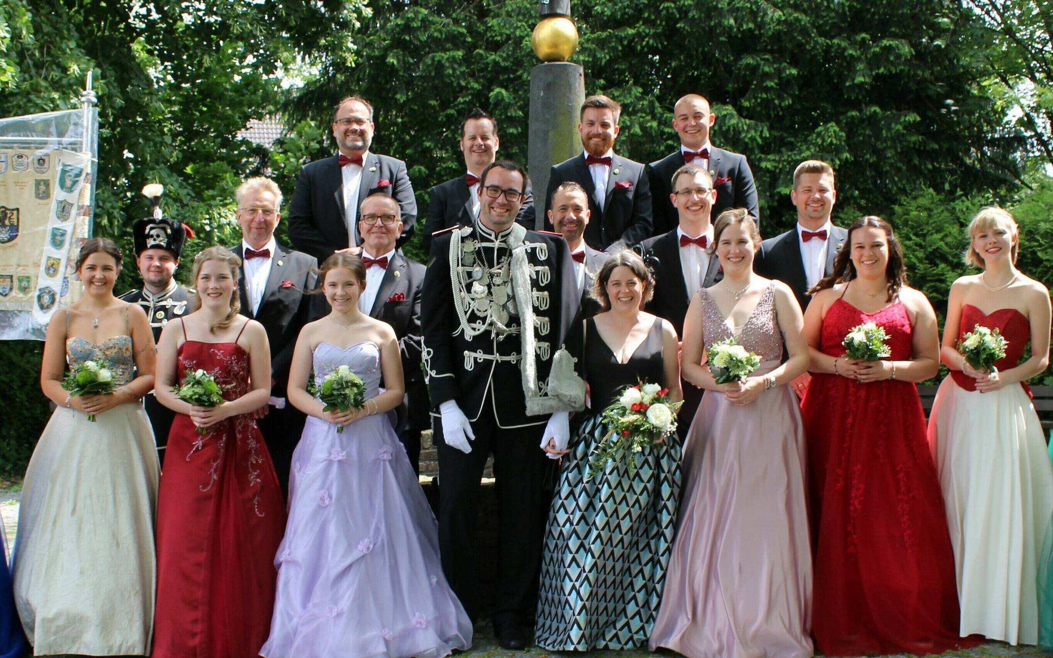 Das Königspaar mit seinem Ministerium und