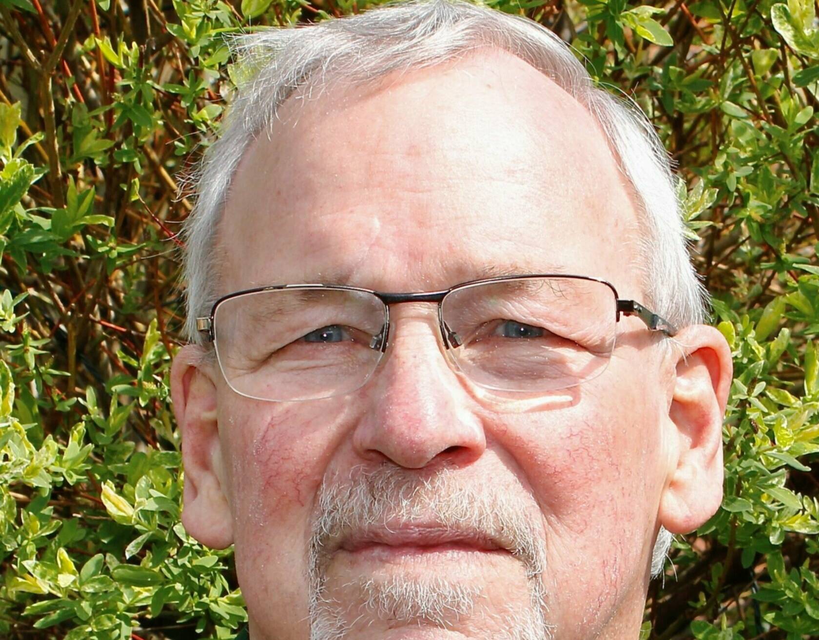  Präsident Manfred Holz. 
