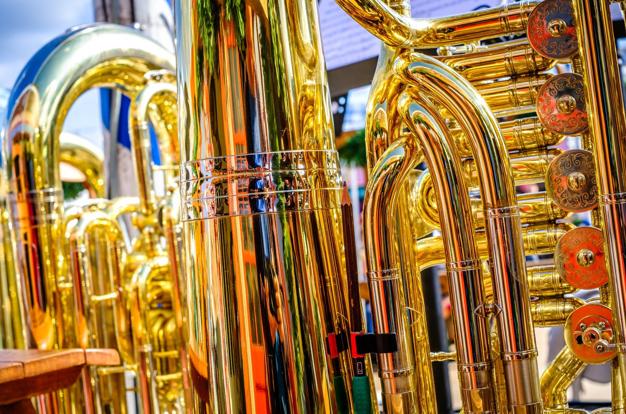 In der Musikschule des Rhein-Kreises kann die Tuba, das Instrument des Jahres 2024, ab August in einem Schnupperkurs kennengelernt und ausprobiert werden.