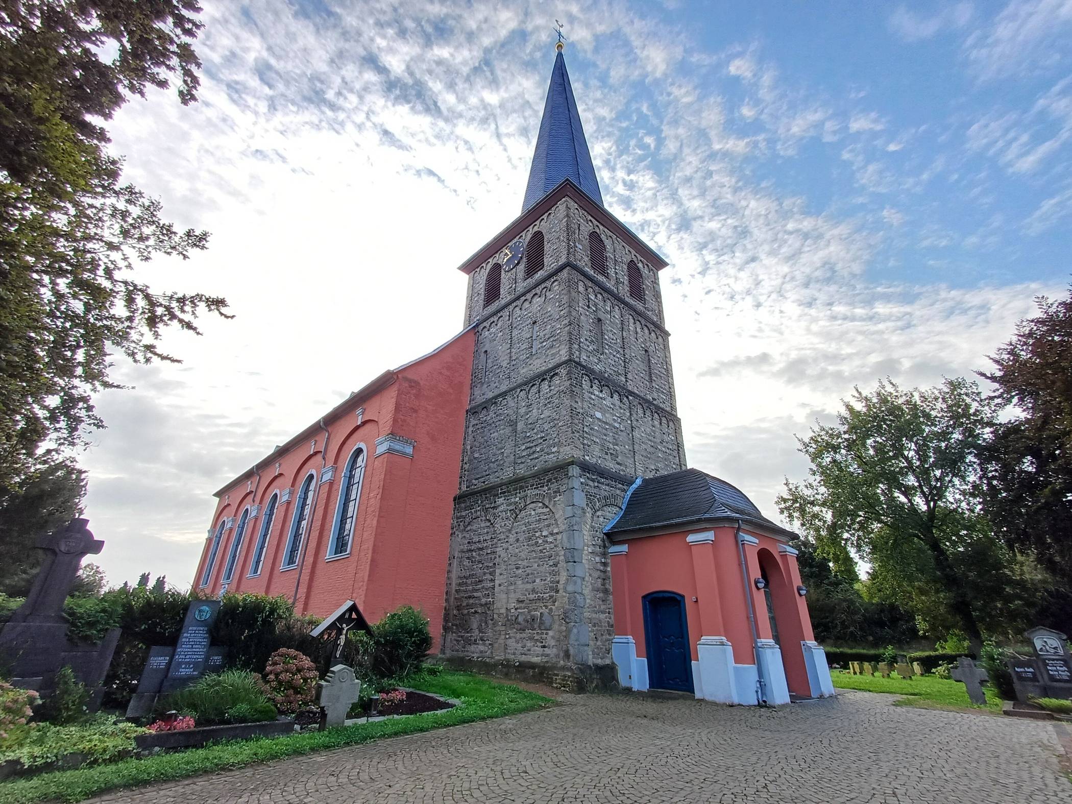 Am 21. und 22. September wird das Jubiläum der Pfarrkirche St. Martinus Bedburdyck gefeiert. 