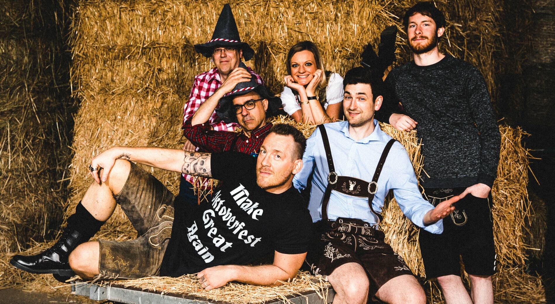  Die kölsche Band „Tante Käthe“ heizt auch in diesem Jahr dem Doppeldorf wieder ein.   