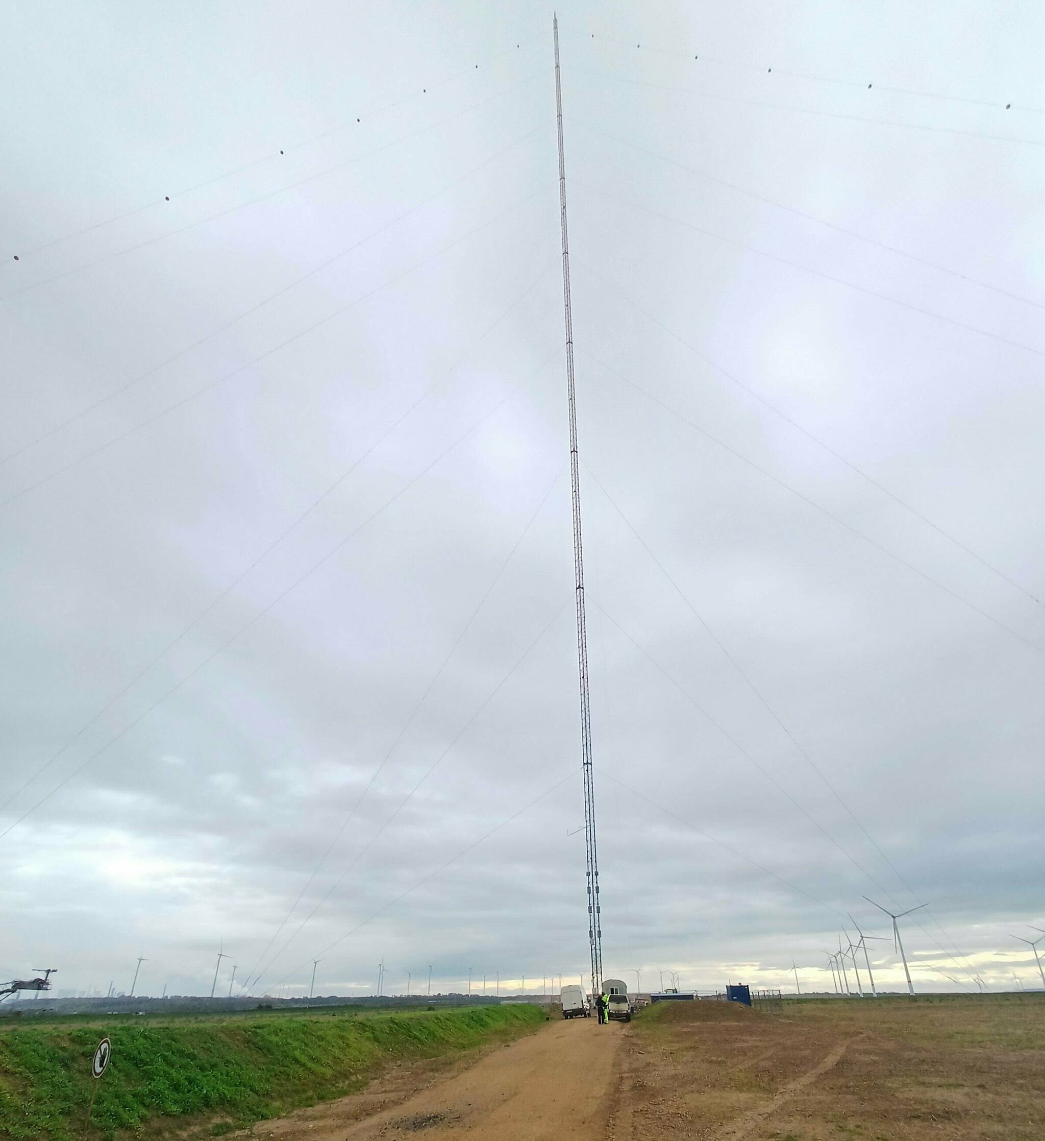  300 Meter ragt der Wundmessmast in die Höhe. 