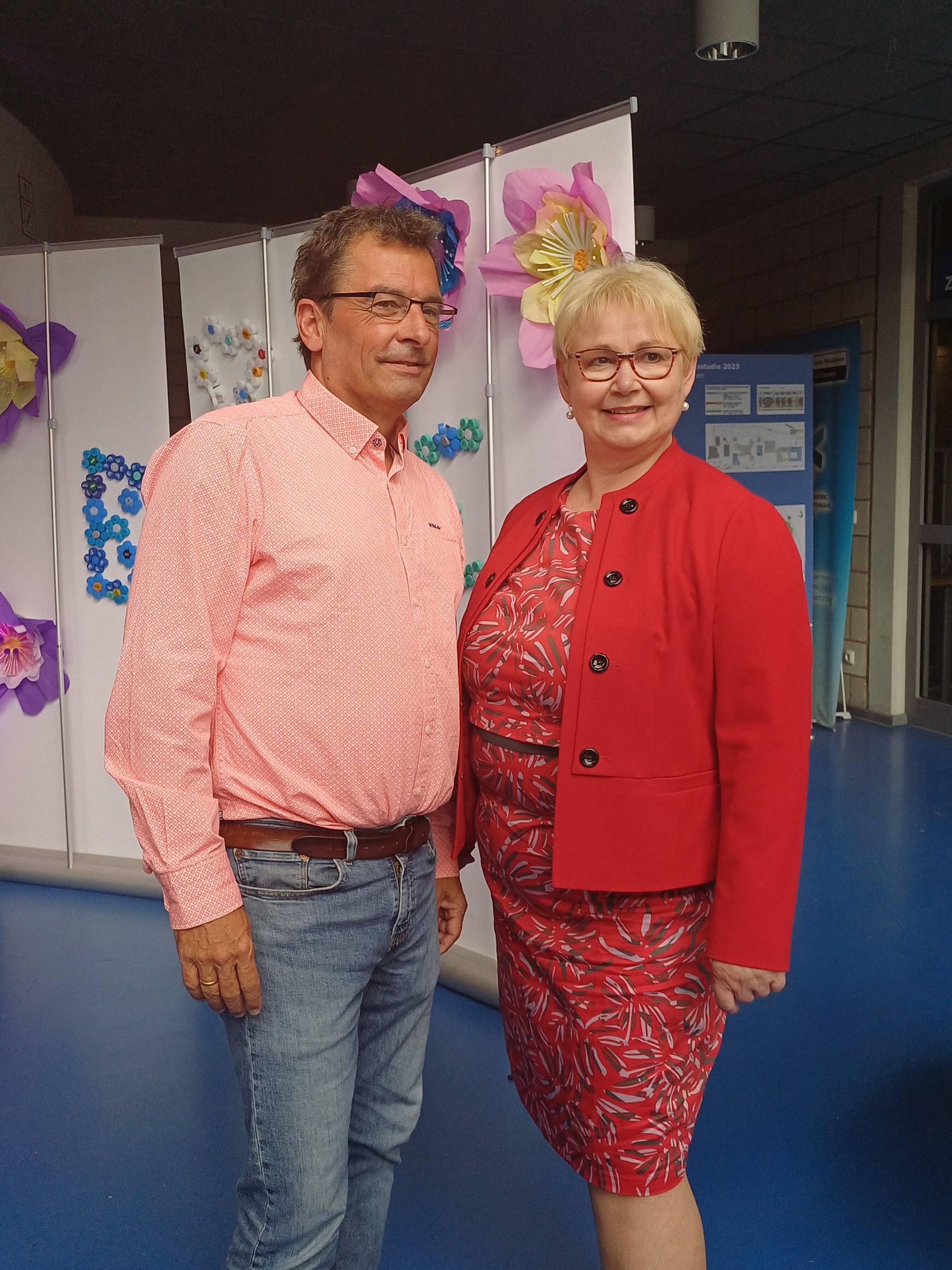  Das ehemalige Schulleitungs-Duo: Susanne Schumacher und Elmar Welter. 