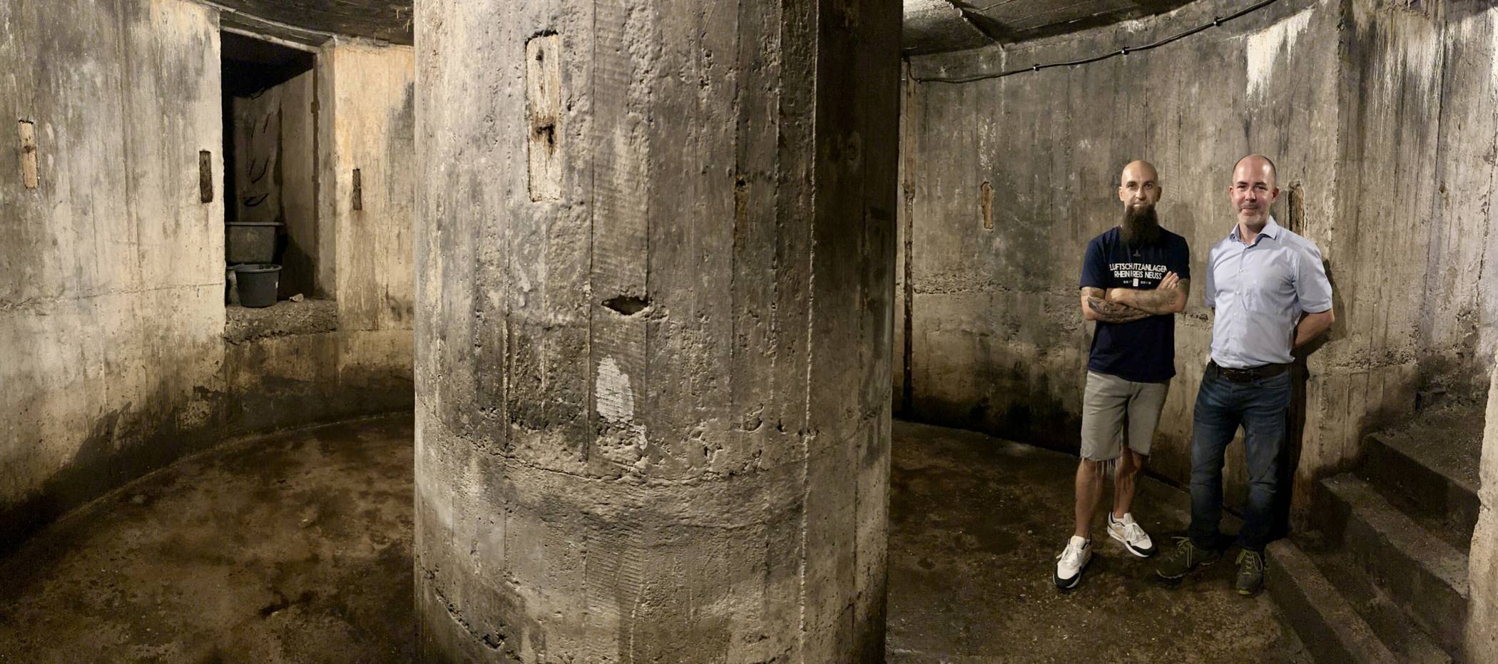Jörn Esposito (links) und Stefan Rosellen im Bunker in der Rosenstraße.