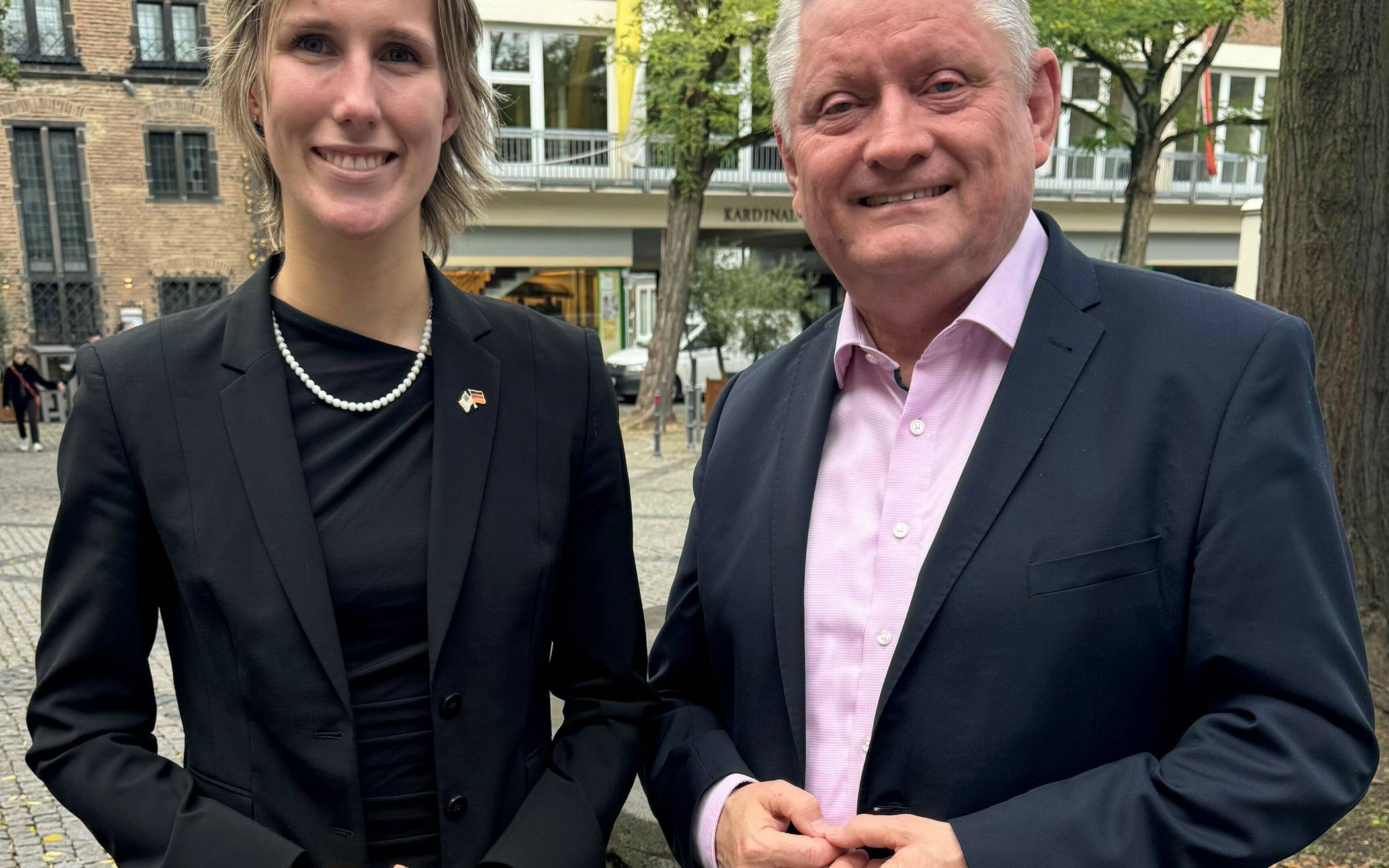 Gröhe und Klaedtke während der Nachbesprechung.