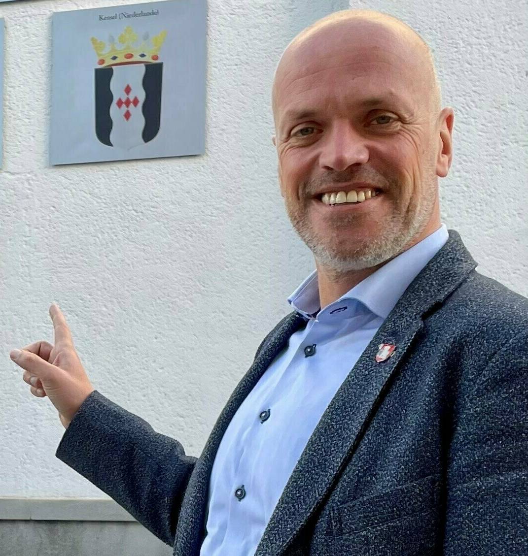  Rathaus oder Ruhestand? Das ist noch sein Ge-  heimnis. 