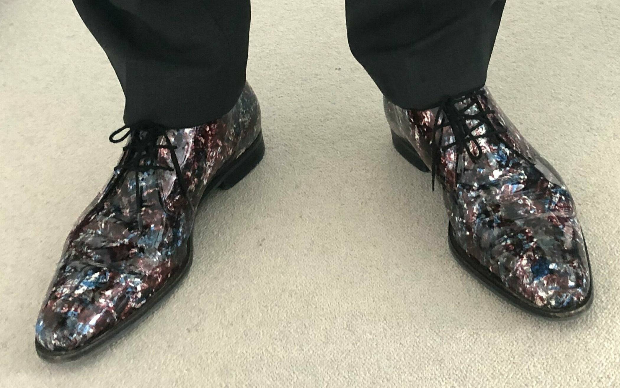  Dirk Brügges bunte Schuhe sind sicher auch ein Statement. 
