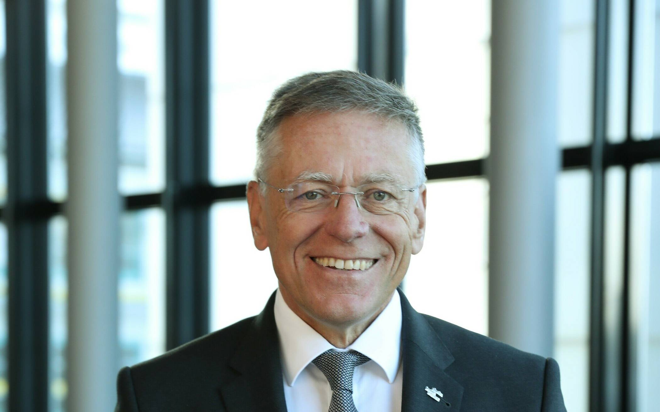 Rhein-Kreis: Landrat freut sich über Rückgang der Arbeitslosigkeit