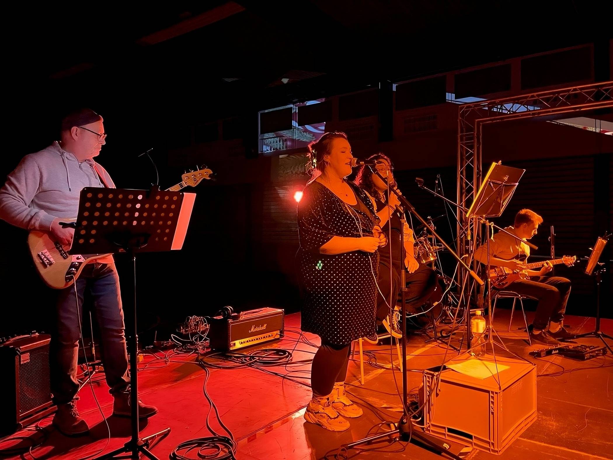 Auch im vergangenen Jahr begeisterte der Sing’ mit Abend die Besucher im Jugendcafé Bamm.