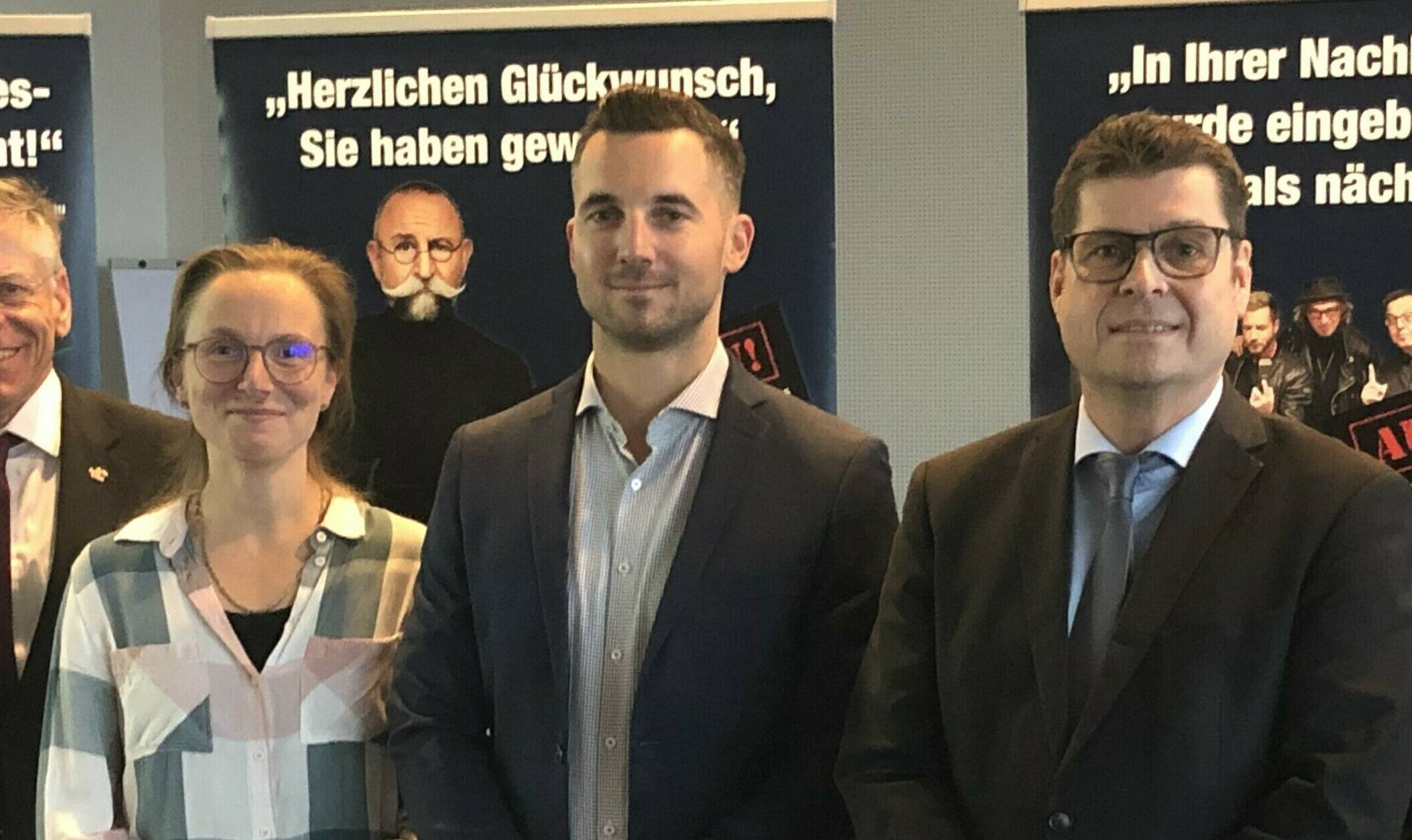  Von links: Hans-Jürgen Petrauschke, Melanie Stocker, Michael Piel, Christian Kampa und Stephanie Pampel. Der Tipp des Landrates: Sich aus falscher Scham nicht zu melden, sei das Falscheste, was jedes Opfer machen könne. „Wir wollen jeden Fall aufklären“, versprach er. 