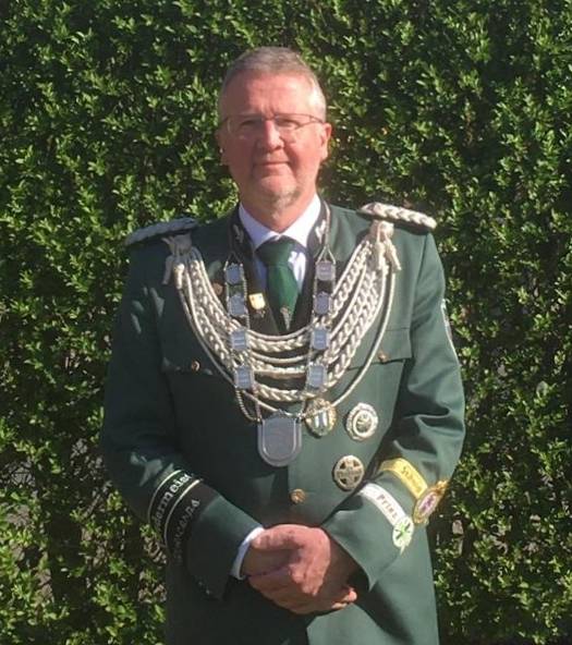 Brudermeister Hubert Bierewirtz stimmte schon einmal