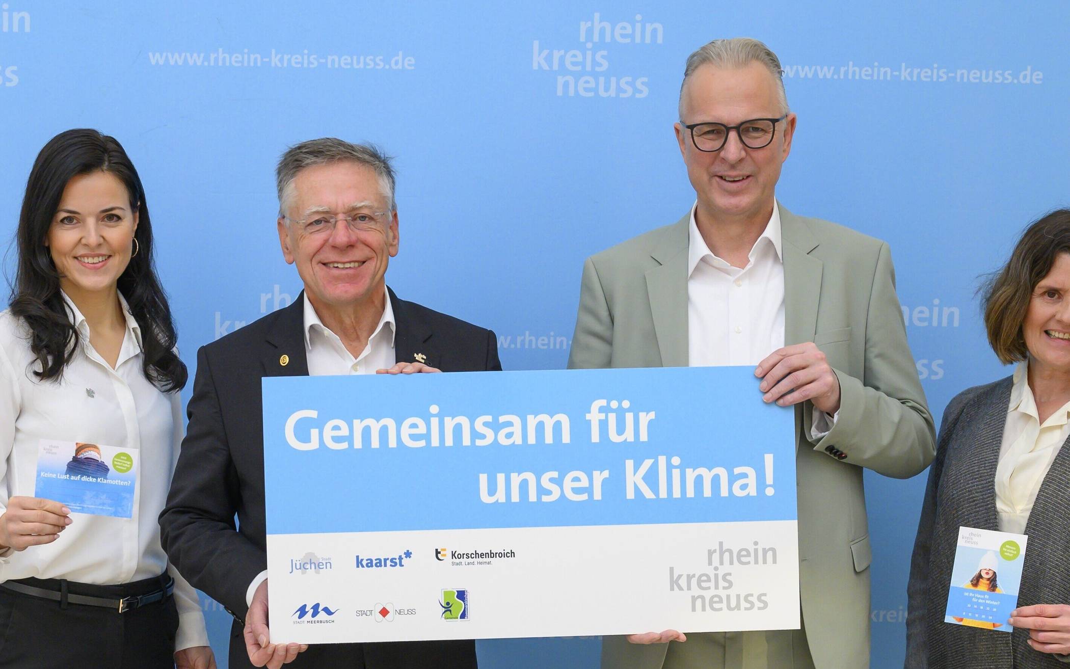 Landrat Hans-Jürgen Petrauschke (Zweiter von links)