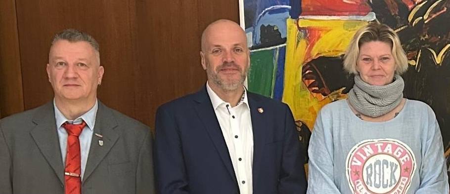 Klaus Krützen und die führenden Köpfe