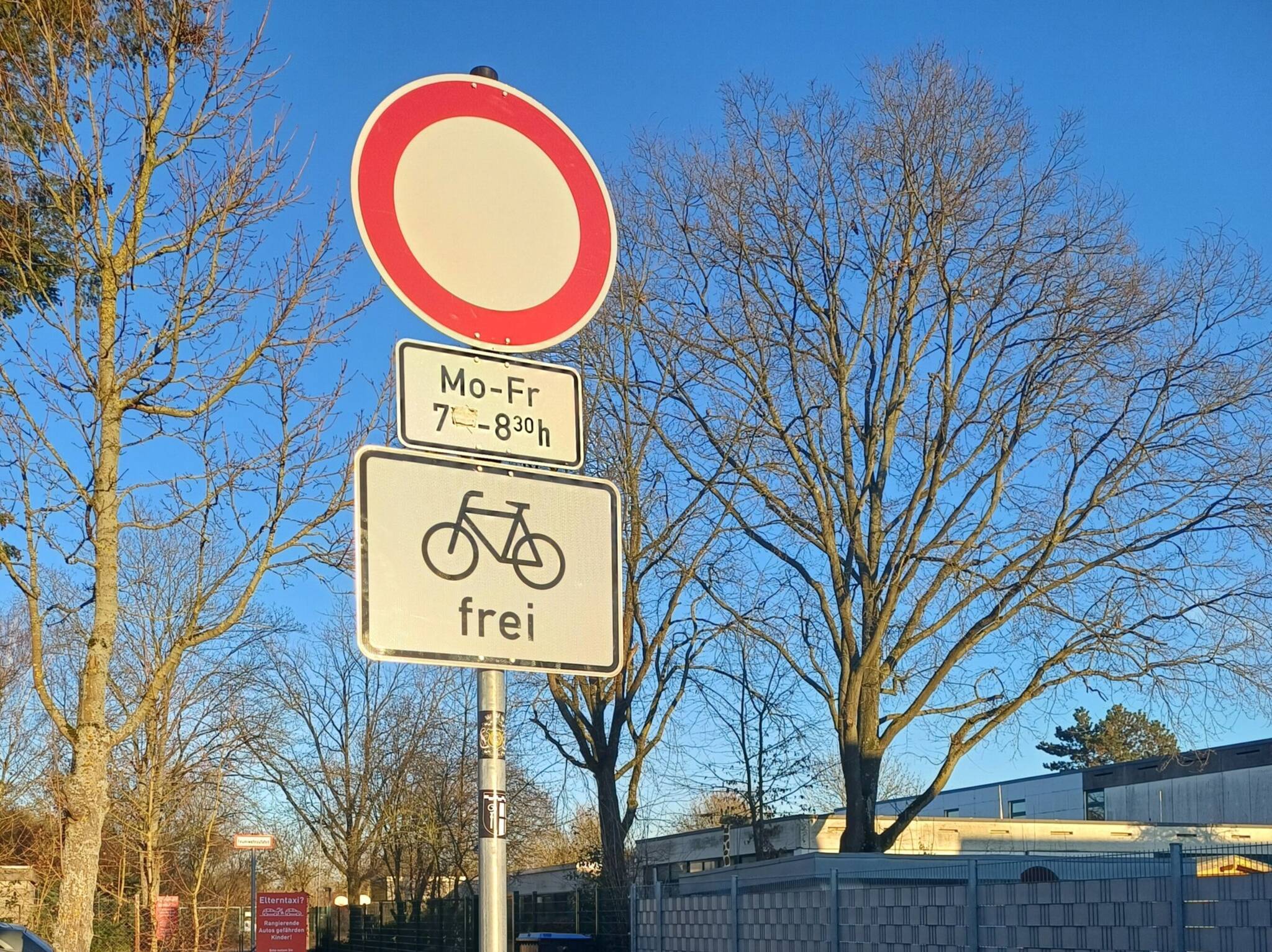 Die Durchfahrt einzuschränken, wie hier in Stessen, zeige Wirkung, so die Verwaltung.  