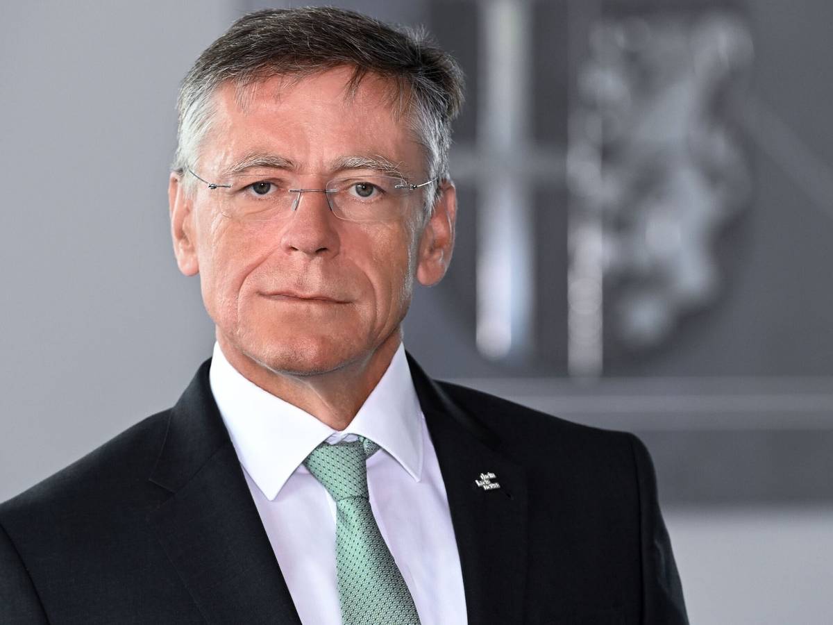 „Grevenbroich bleibt Standort eines Notarzteinsatzfahrzeuges“