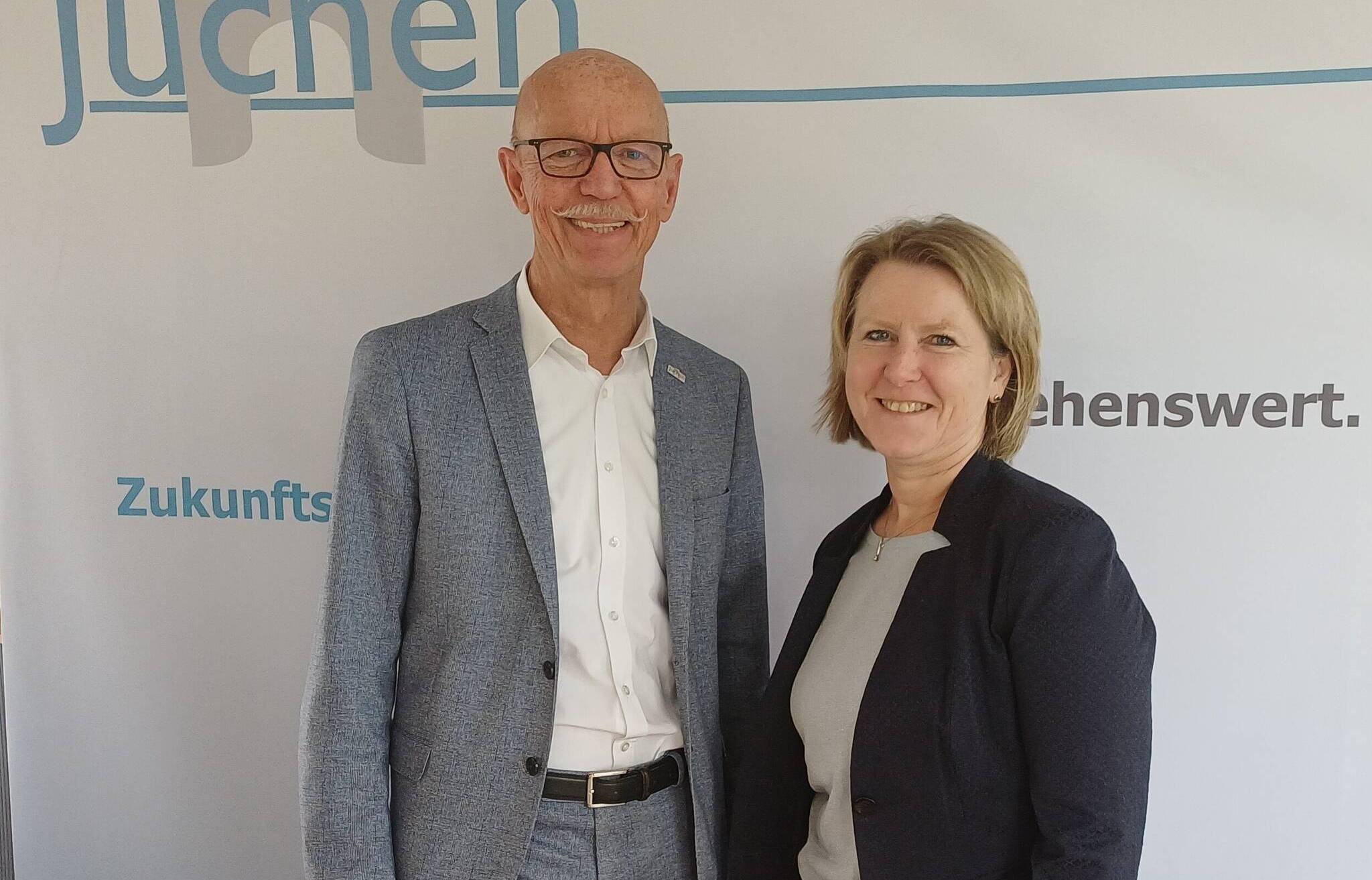 Bürgermeister Harald Zillikens und Technische Dezernentin Sabine Janclas.  Foto: D. Furth