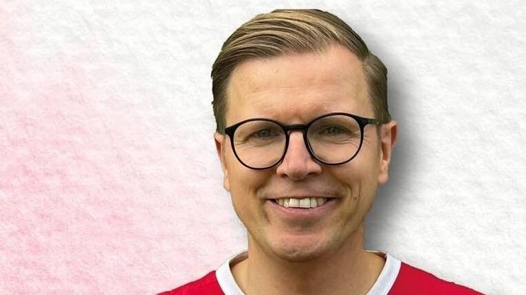 Dirk Schreiber aus Ramrath hat der „Fortuna“ aus Düsseldorf einen Roman zum 130. Geburtstag geschrieben.  