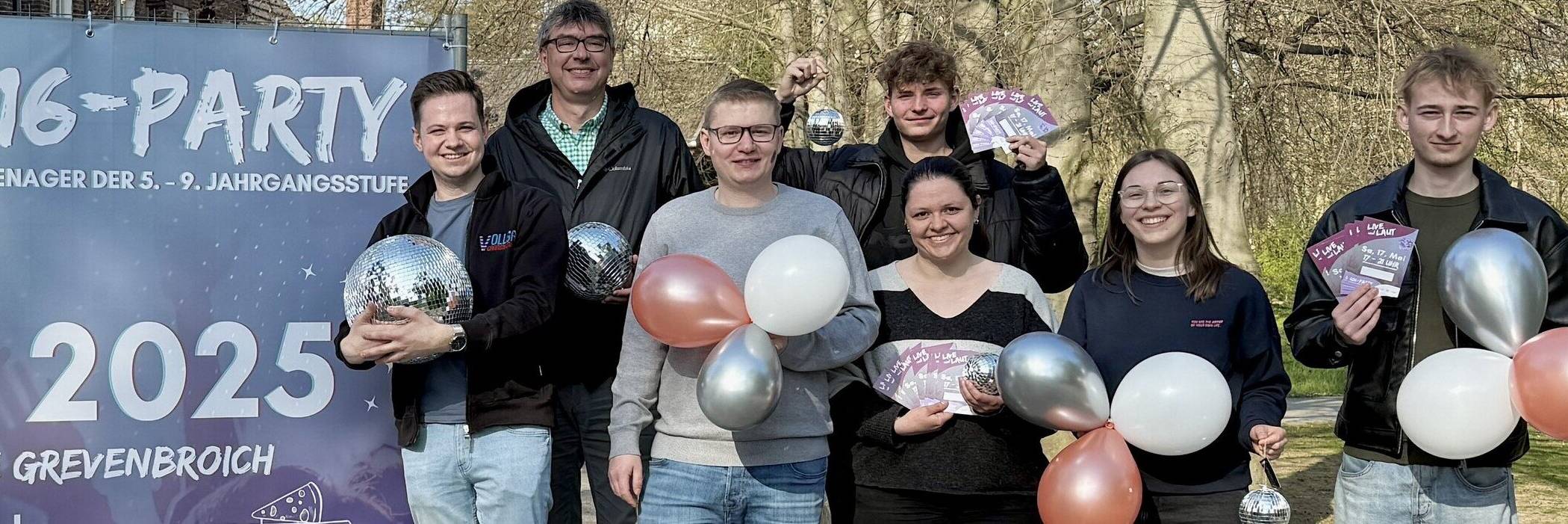 Abgebildet von links nach rechts: Jonas