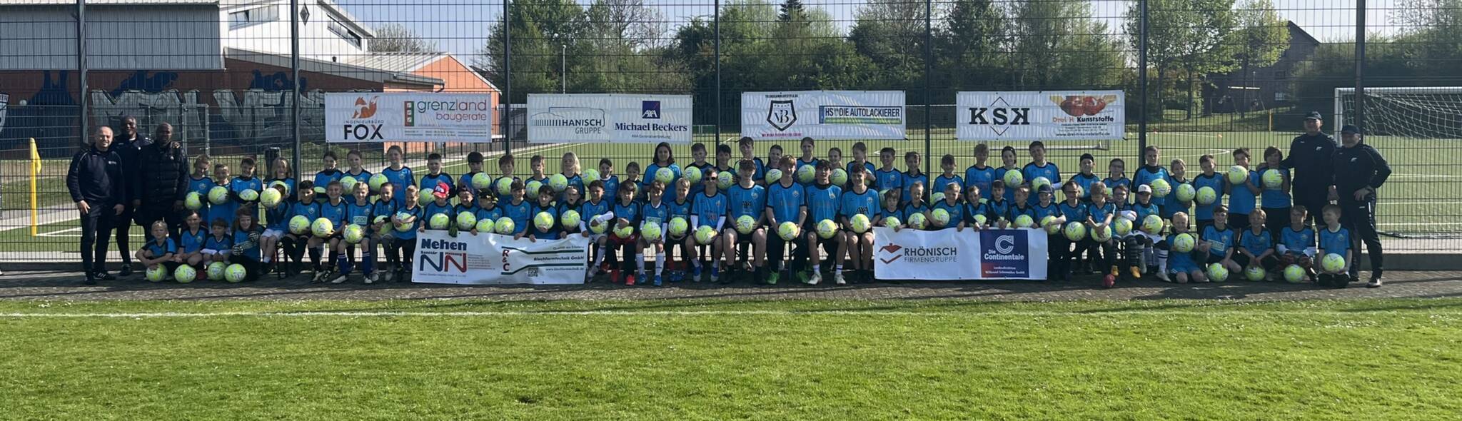 In den Osterferien stand mit der Fußballschule von Thomas Kastenmeier ein echtes Highlight für 81 Nachwuchskicker an.  