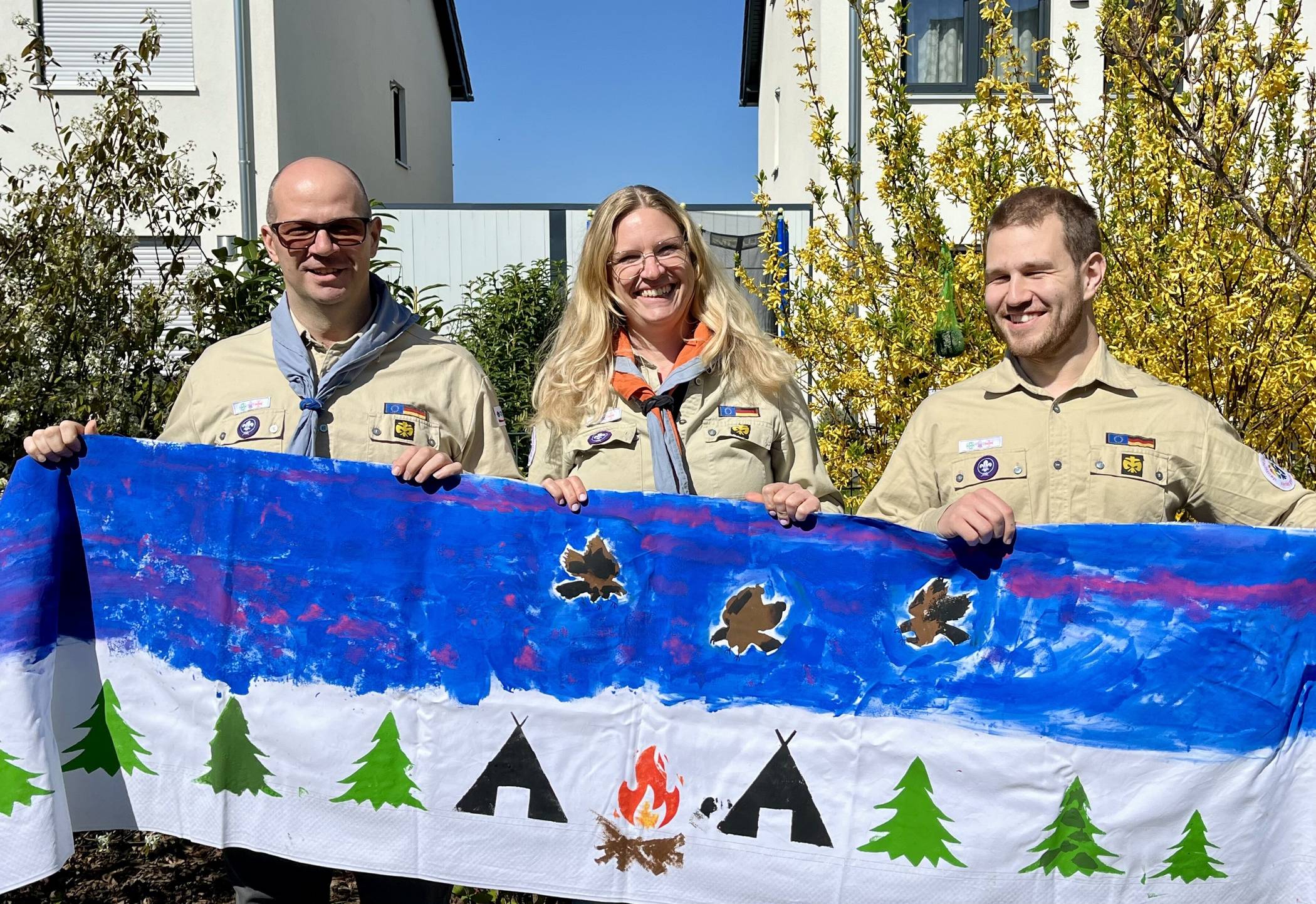 Auf dem Foto zu sehen von links nach rechts: Dietmar Kallus, Claudia Duy, Tobias Raczek