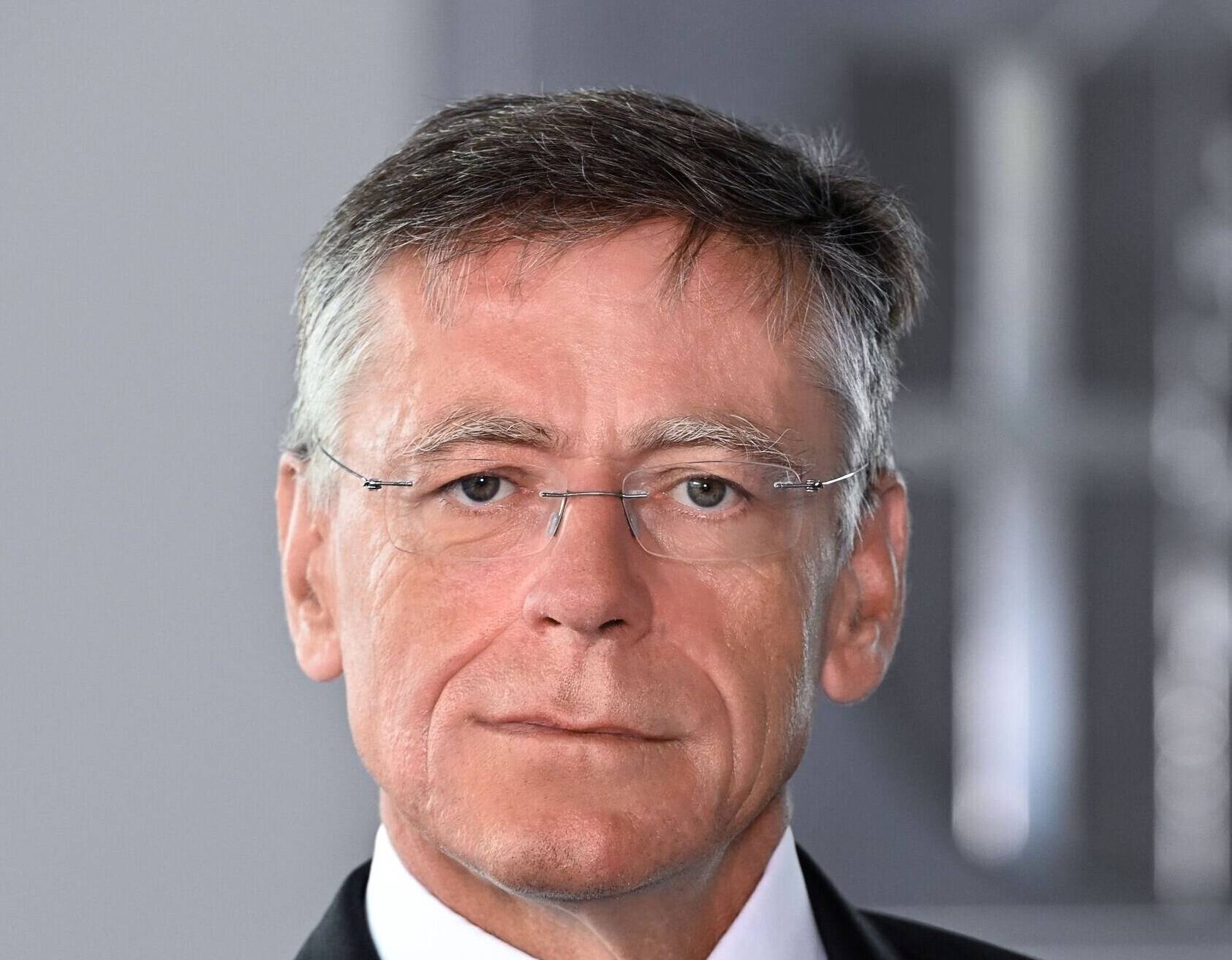 Aktuell im Amt: Landrat Hans-Jürgen Petrauschke.
