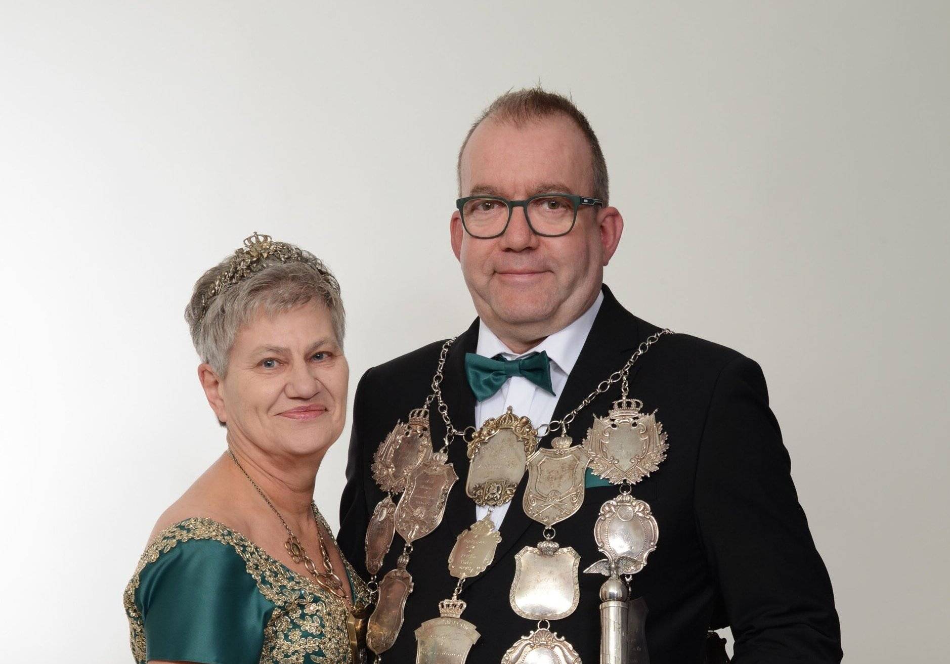 Das noch amtierende Königspaar Bernd Giesen und Marlies Rombey, das am Freitag abgelöst wird.