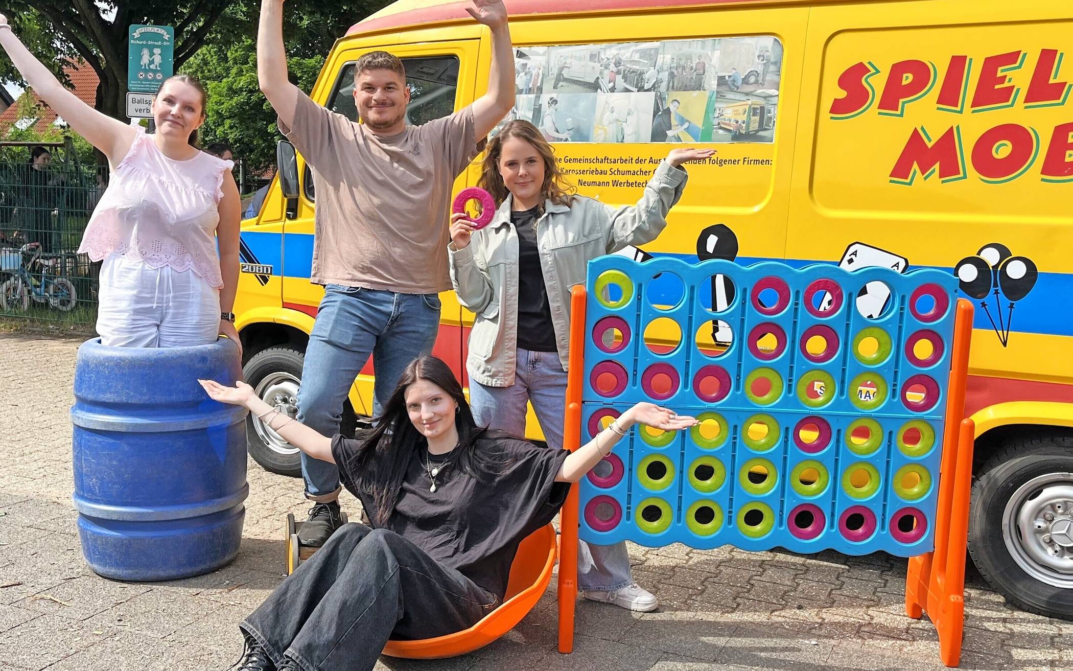  Oben von links Finja Behr, Kaan Akdogan und Celine Roßkamp. Unten Lilly Helpertz. 