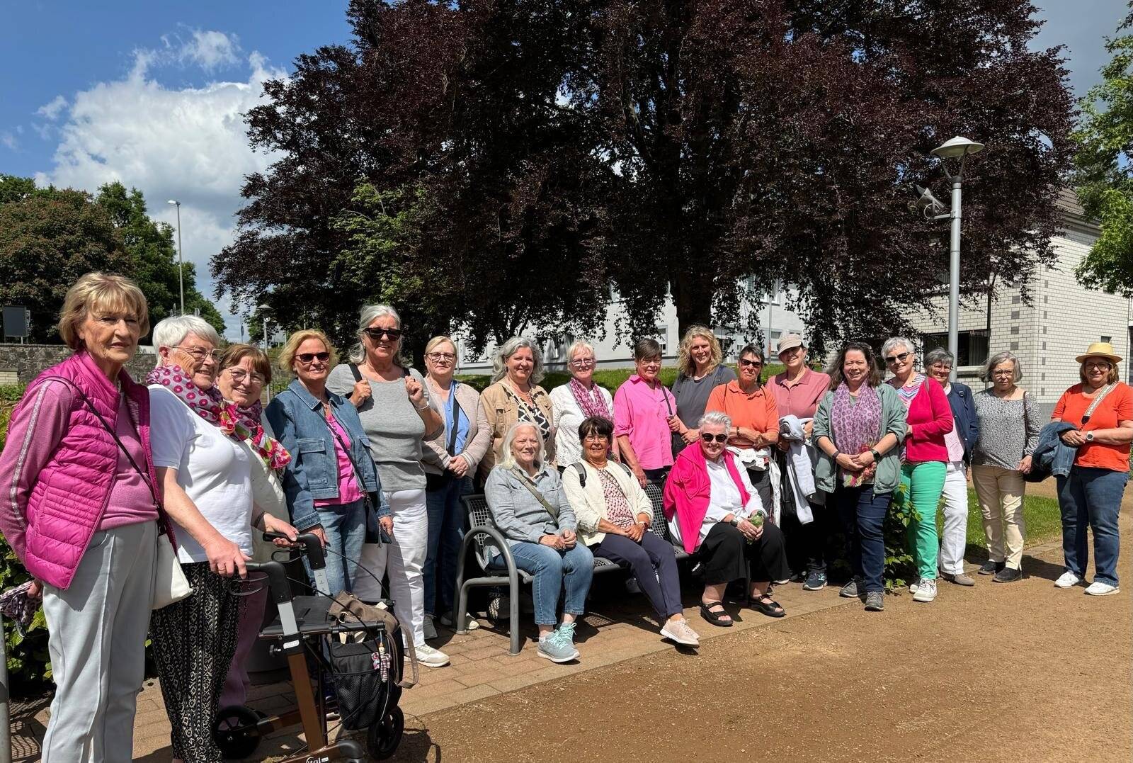  Die Landfrauen Jüchen machten einen Ausflug zum Luftkurort Wassenberg. 