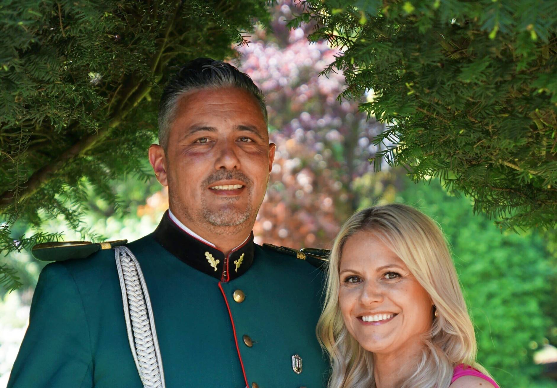Mit Daniel und Sabrina van Reimersdahl steht ein Königspaar an der Spitze der Bruderschaft, das die Herzen der Schützen und des gesamten Ortes im Sturm erobert hat.