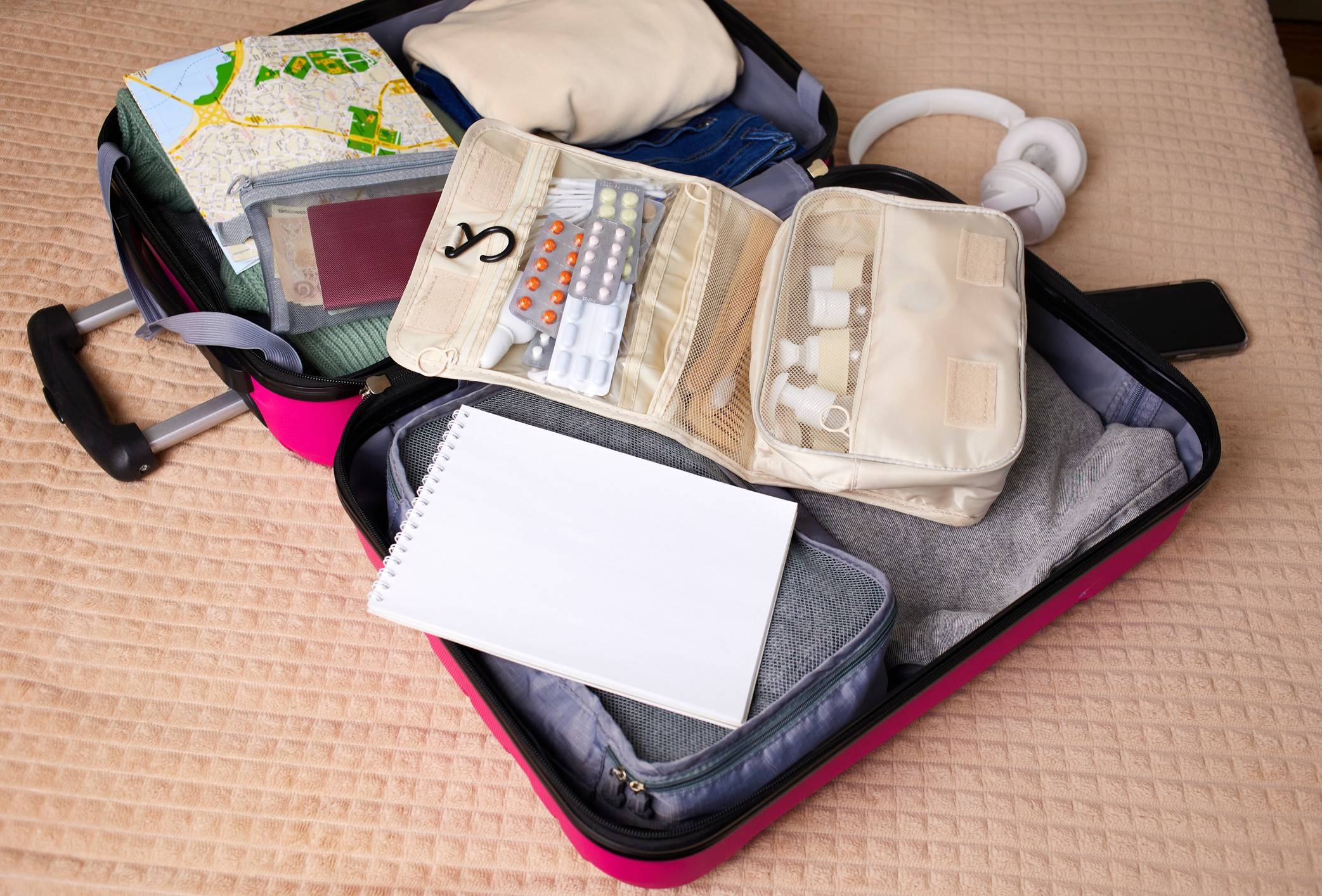 Das Kreis-Gesundheitsamt erinnert daran, dass es wichtig ist, vor der Urlaubsreise rechtzeitig an die Reiseapotheke zu denken.